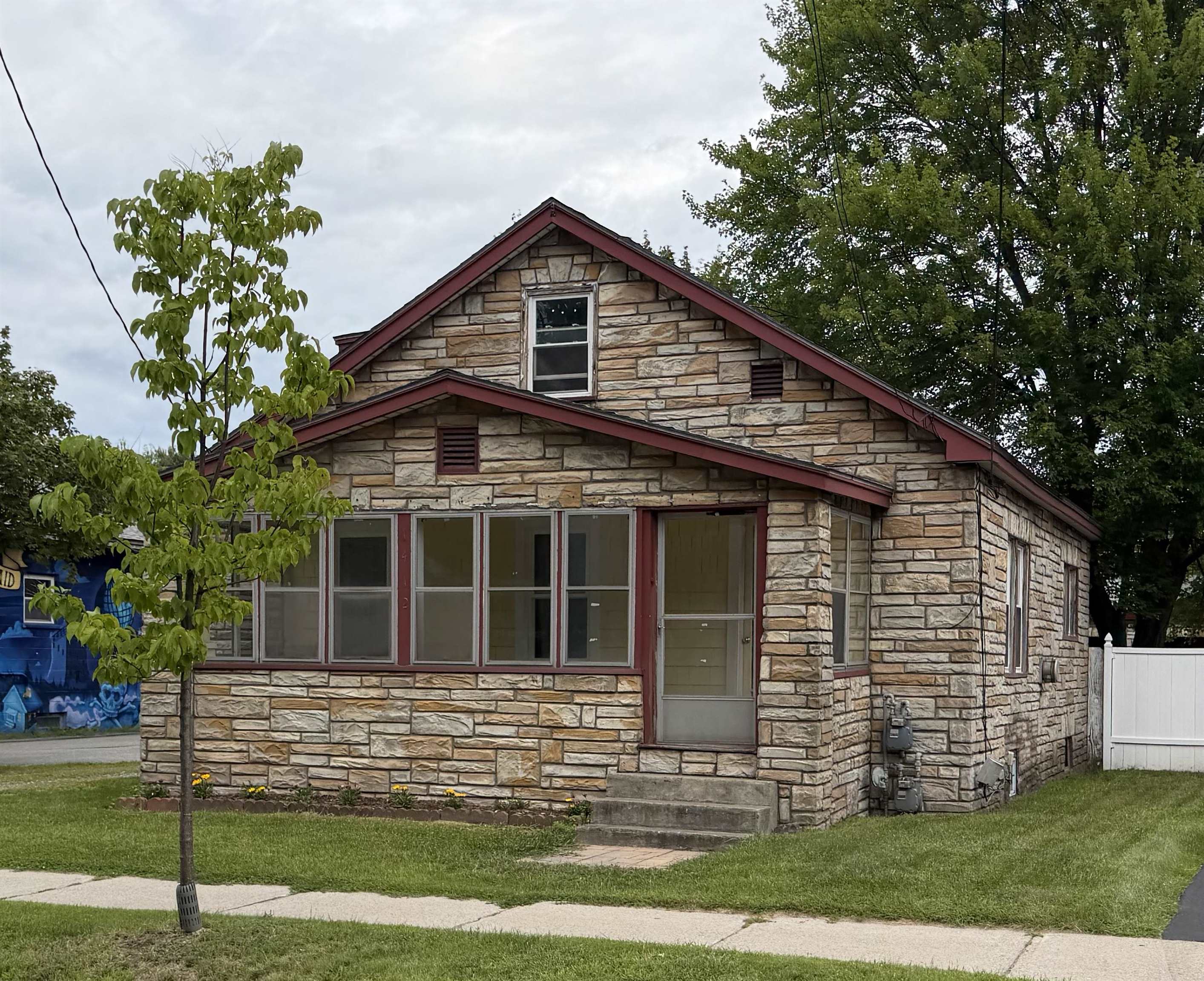 1412 North Avenue photo 1