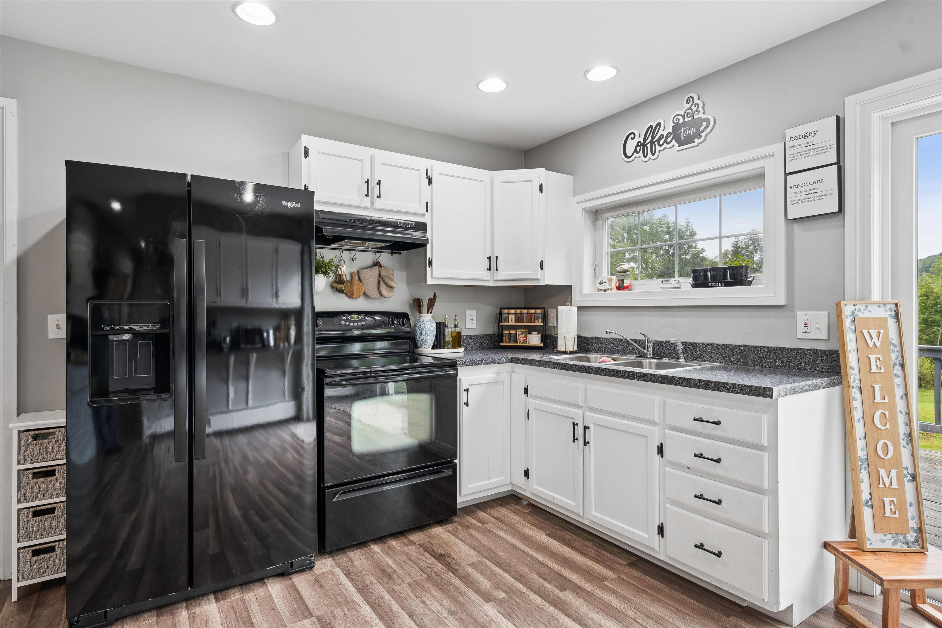 292 Spooner Road photo 15