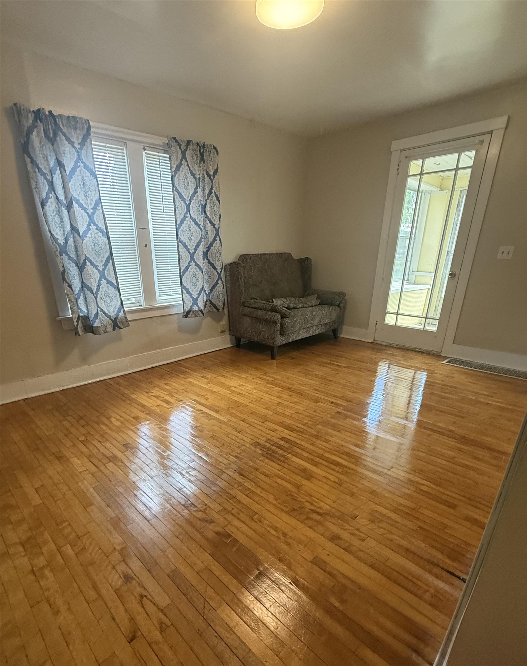 1412 North Avenue photo 2