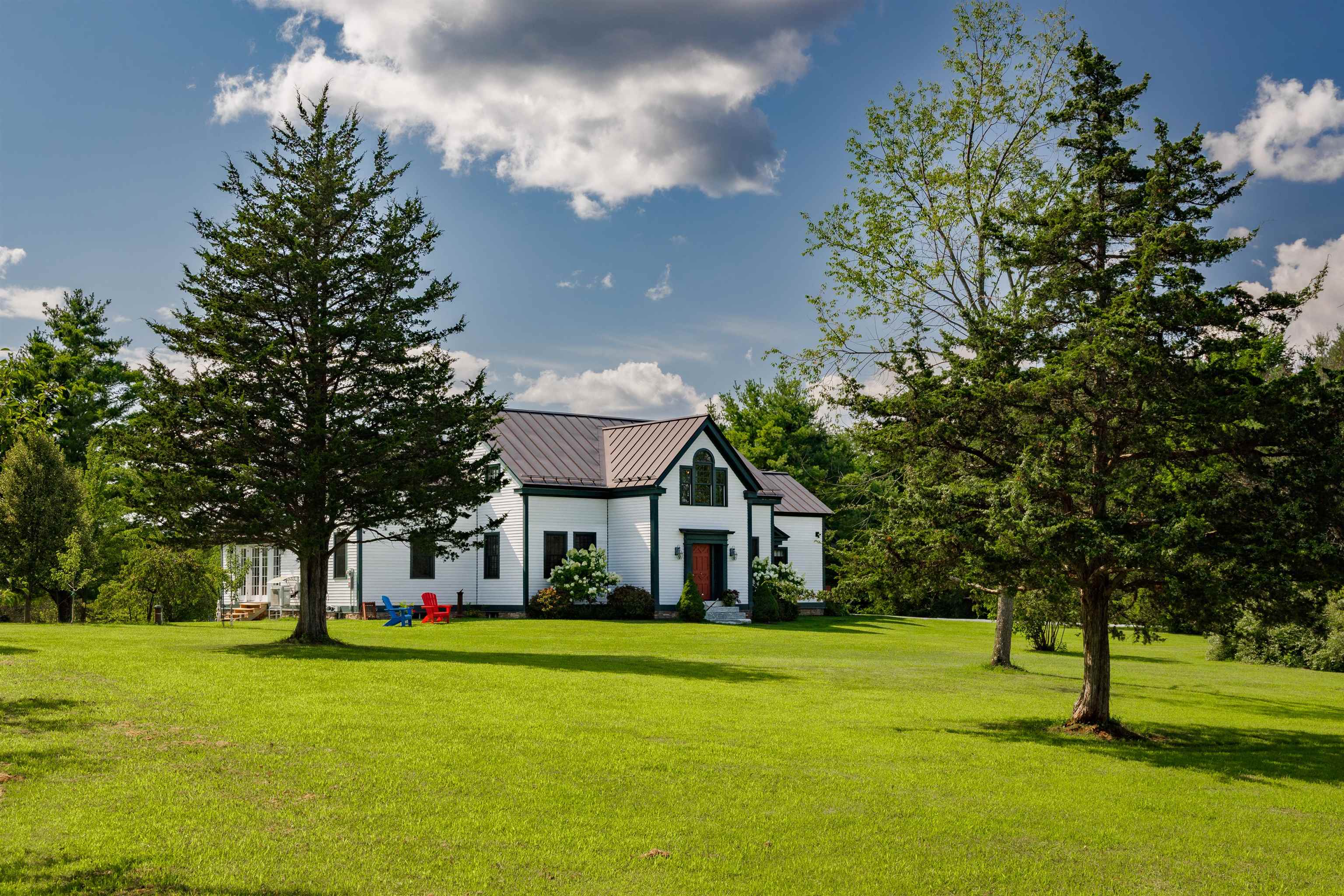 1576 Ferry Road photo 3