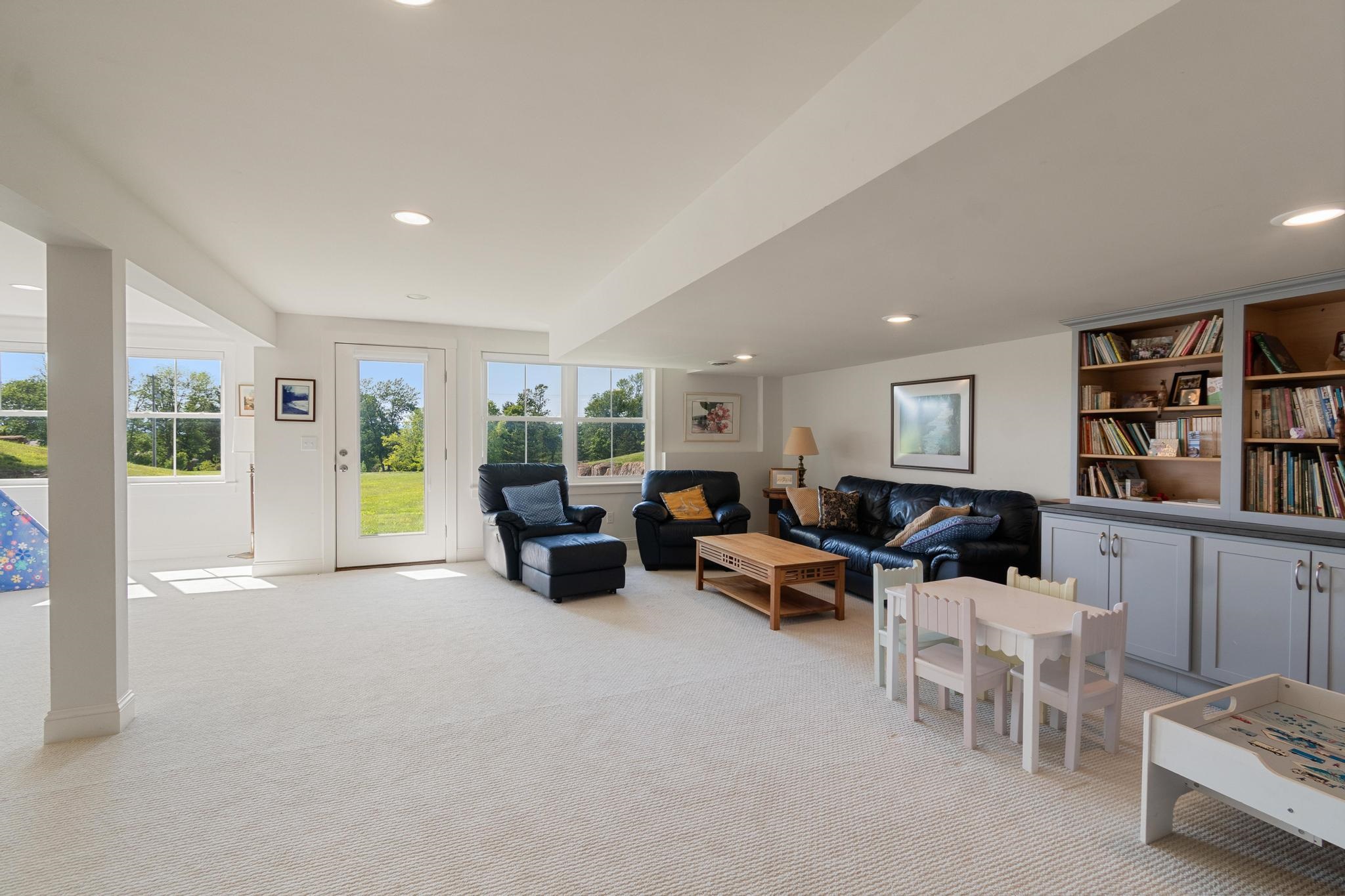 22 Aiken Street photo 34