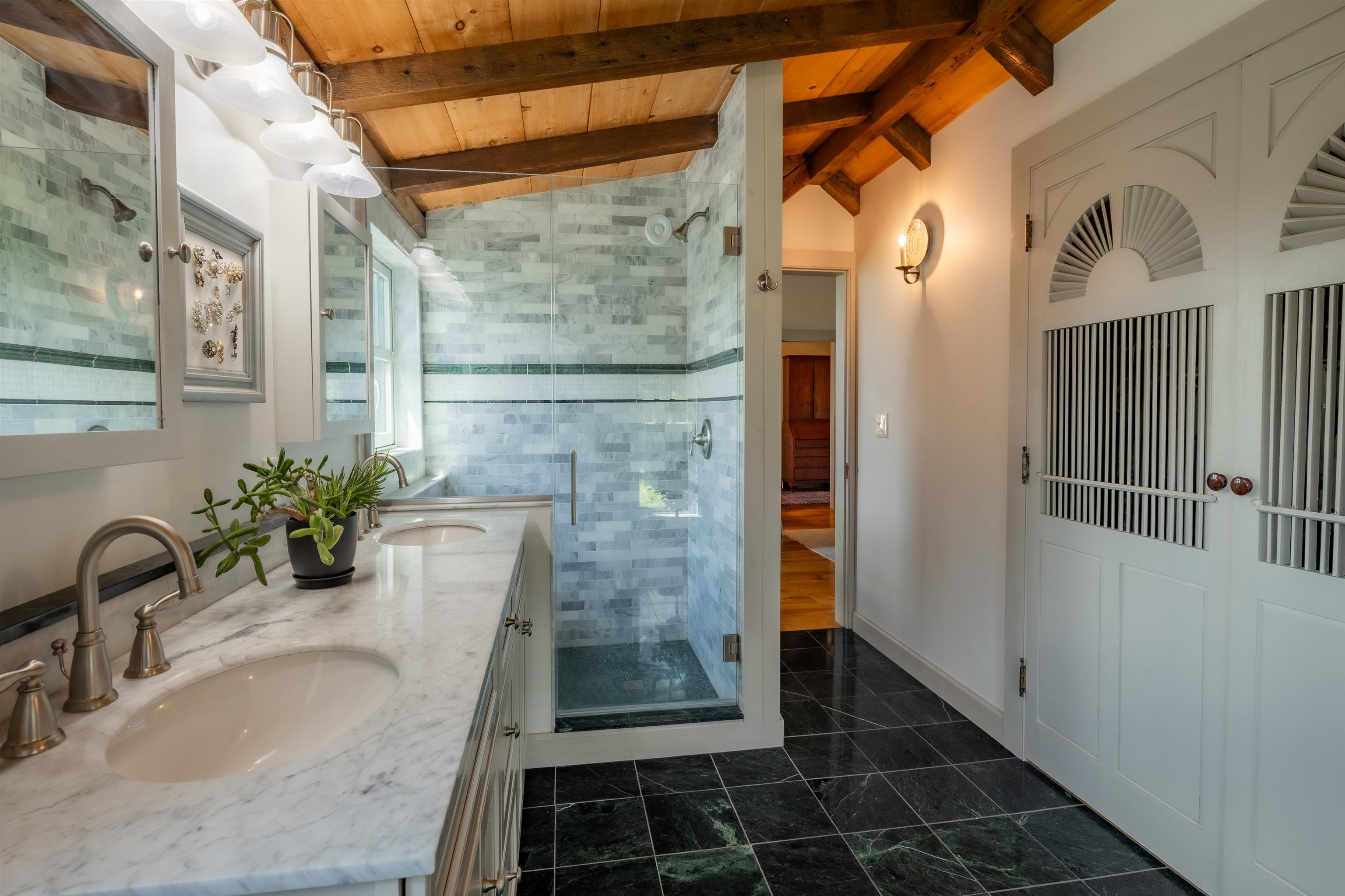 1576 Ferry Road photo 42