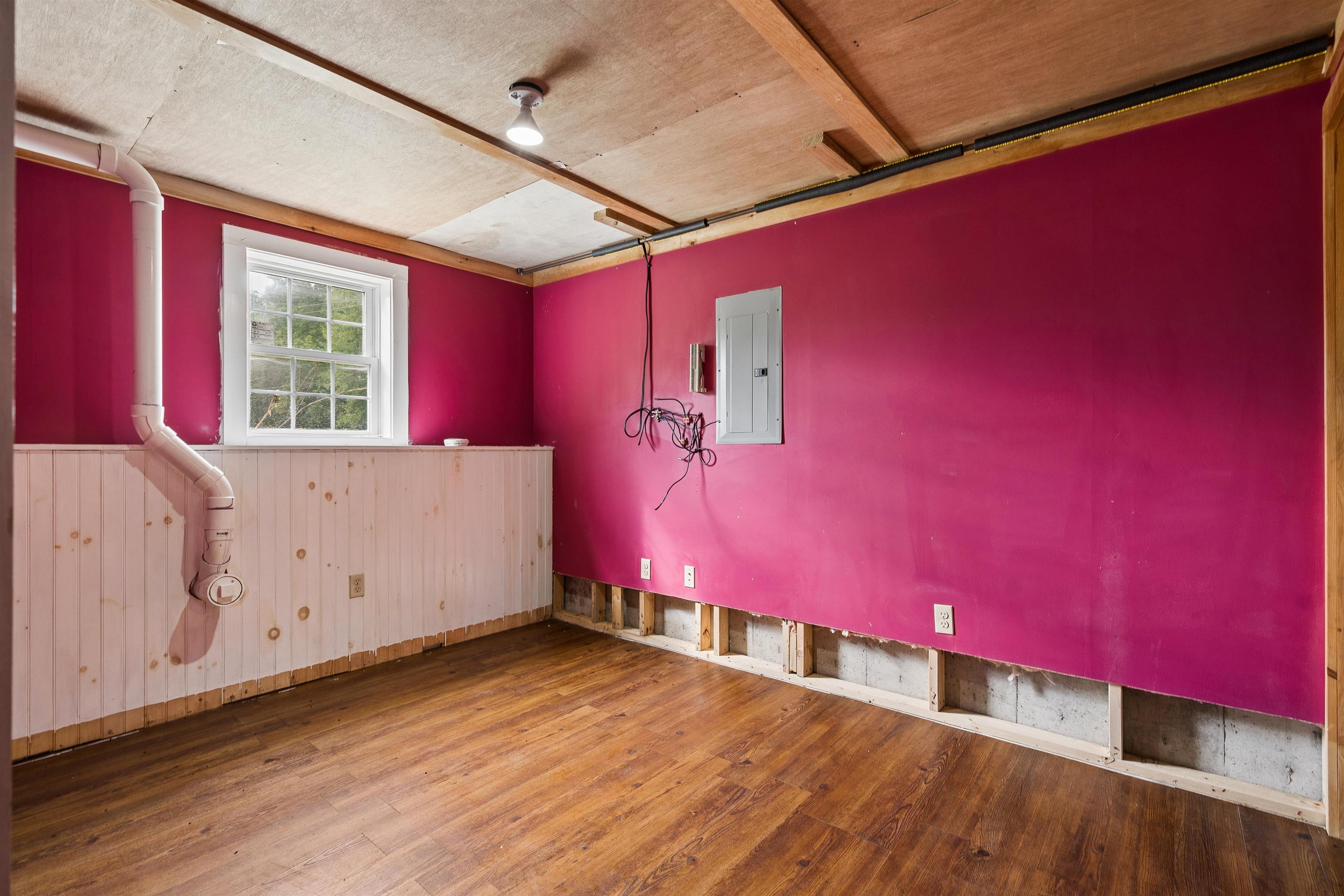 292 Spooner Road photo 44