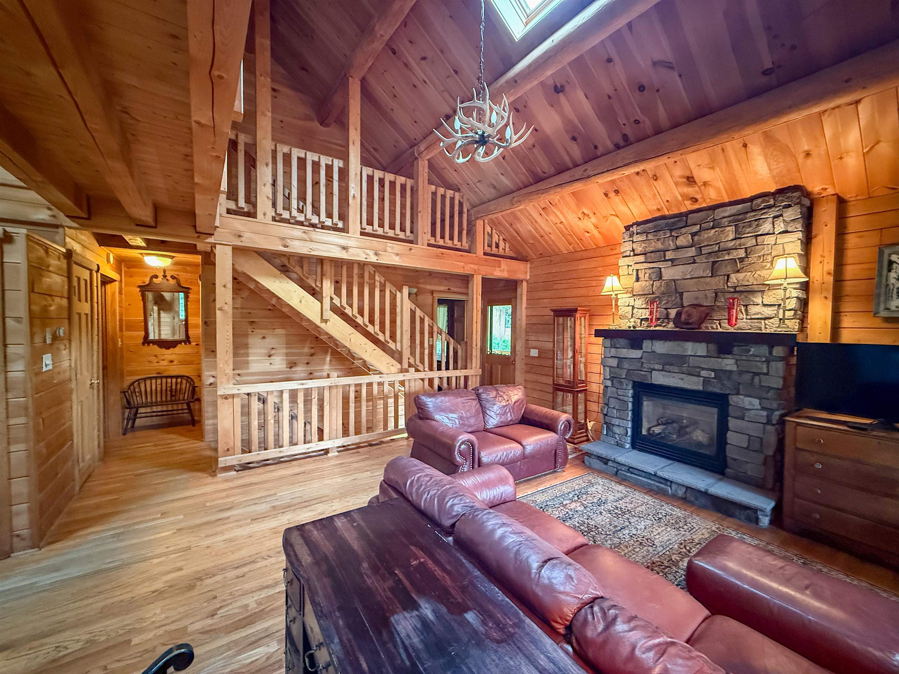 2551 Macintosh Hill Road photo 9