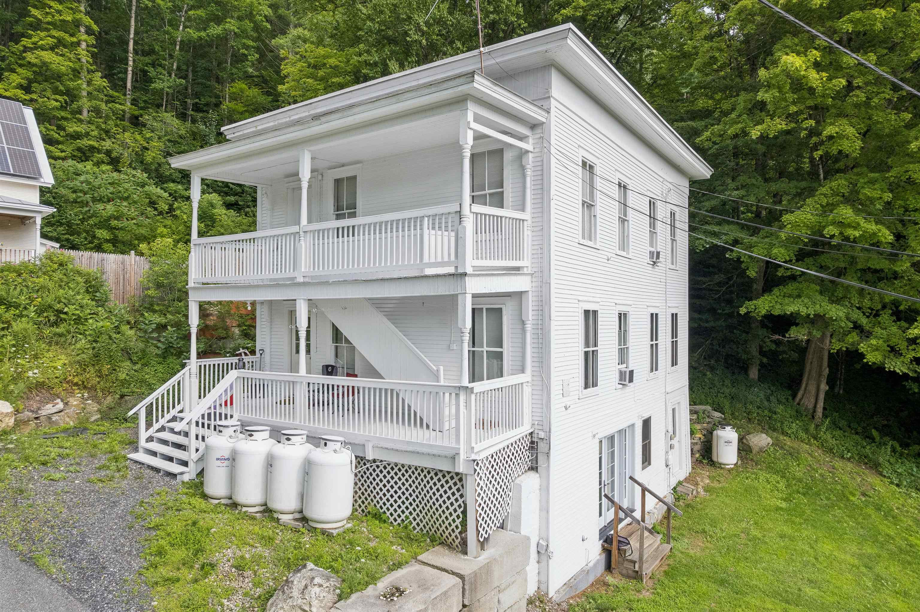 30 Densmore Drive photo 2