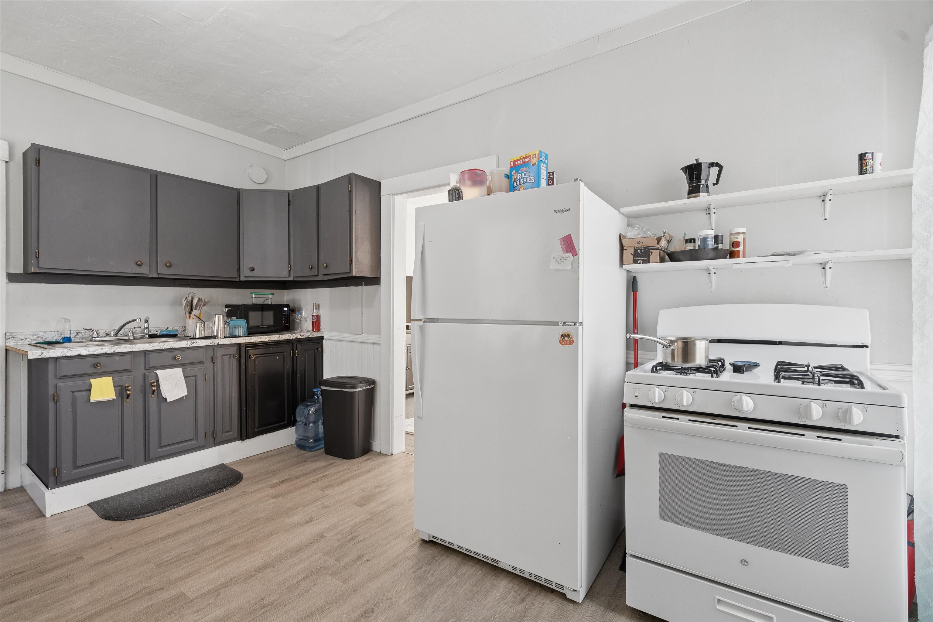 30 Densmore Drive photo 31