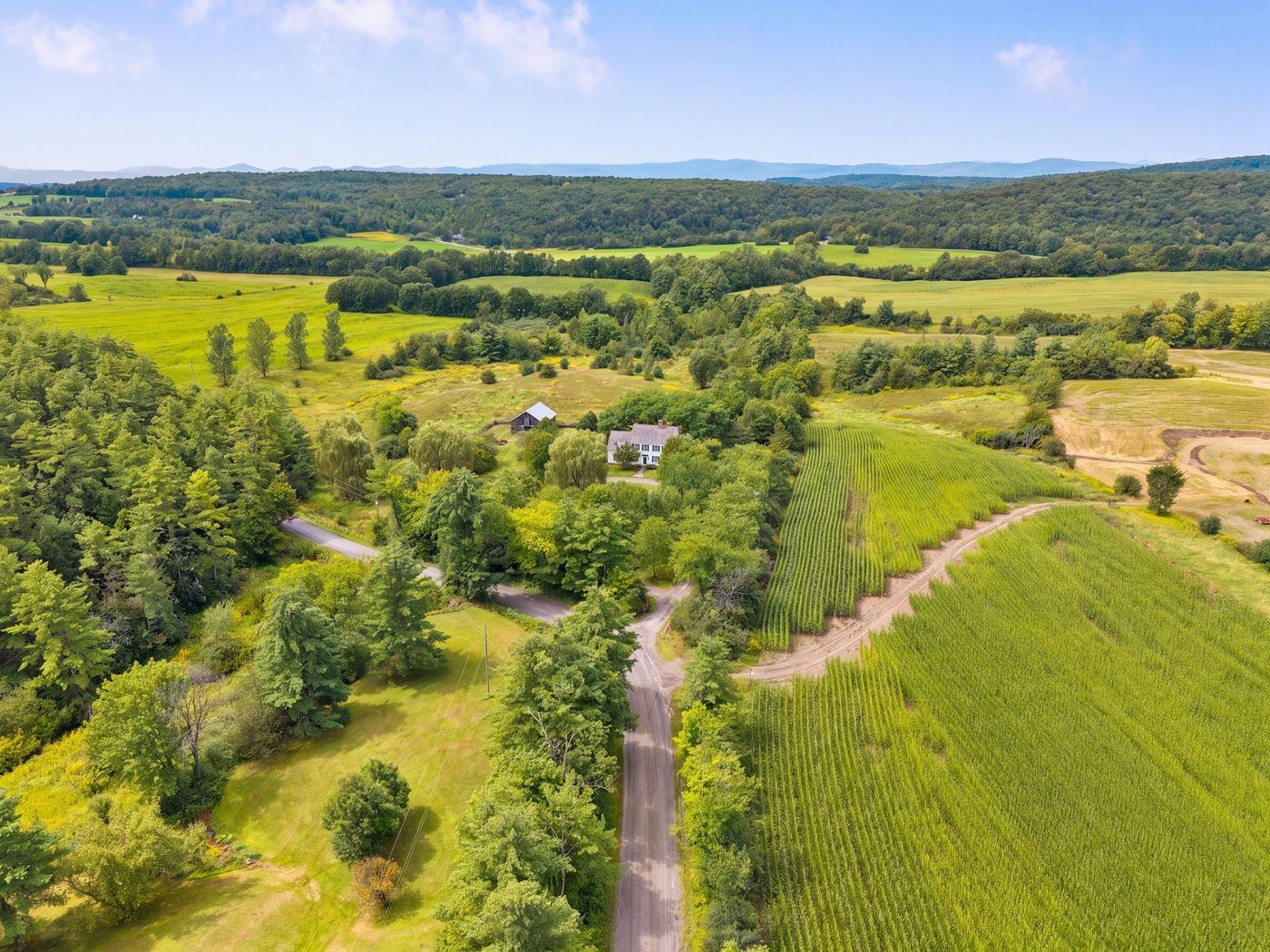 1153 Webster Road photo 31