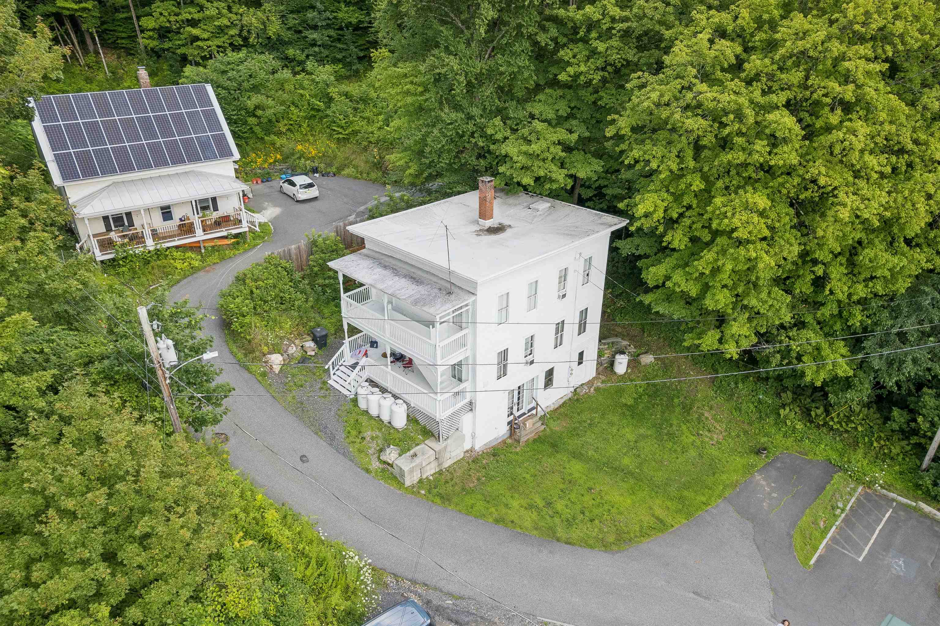 30 Densmore Drive photo 5