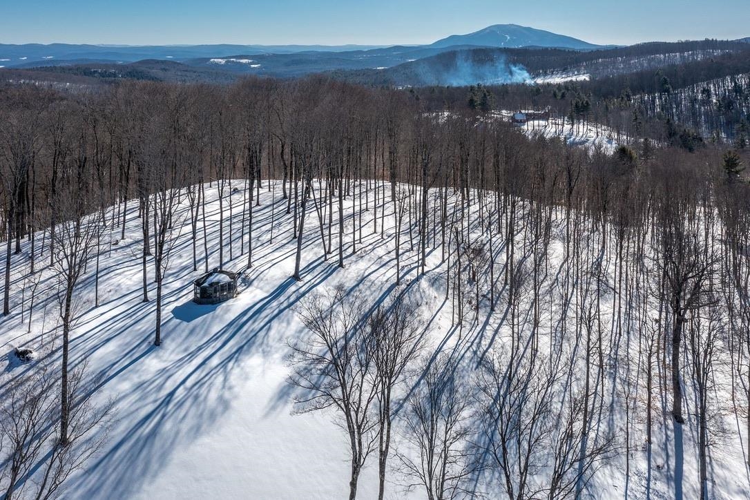 311 Densmore Hill Road Hartland, VT 05048 MLS 4984718 Pall Spera Company Realtors