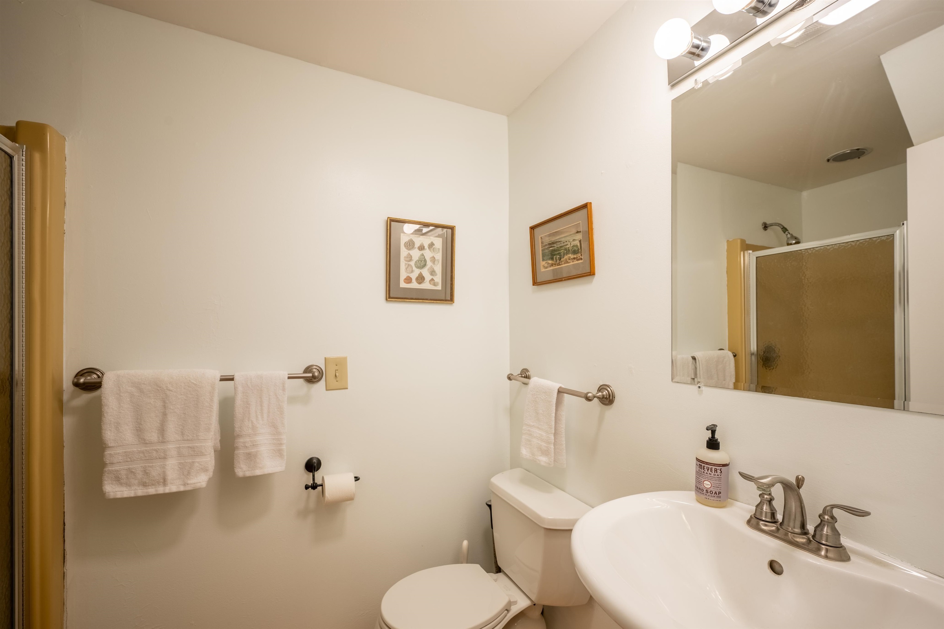 353 Schoolhouse Road photo 22