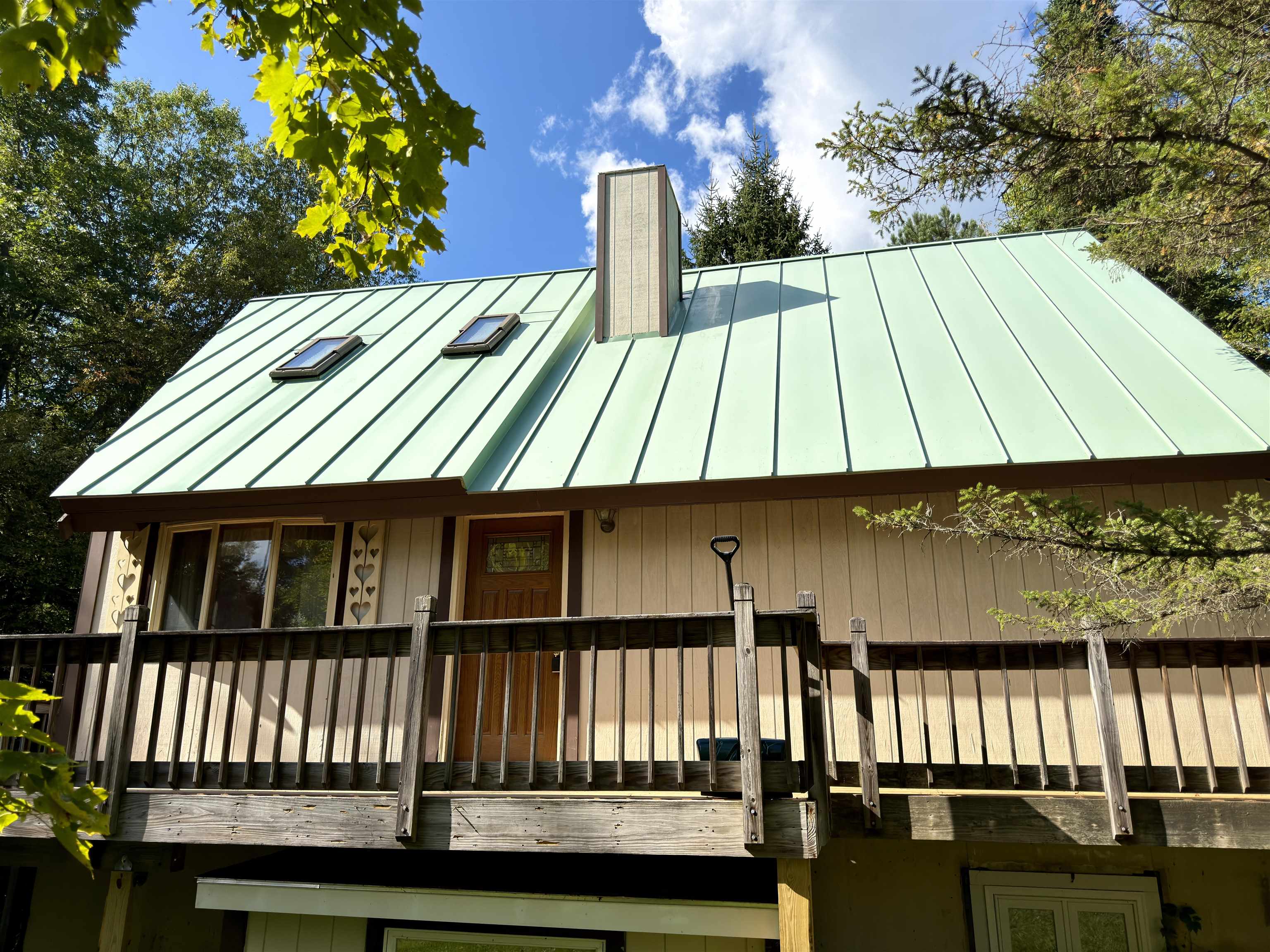 748 Barrows Road photo 27