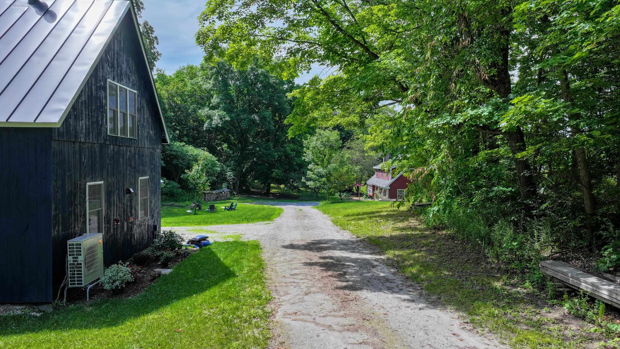 353 Schoolhouse Road photo 29