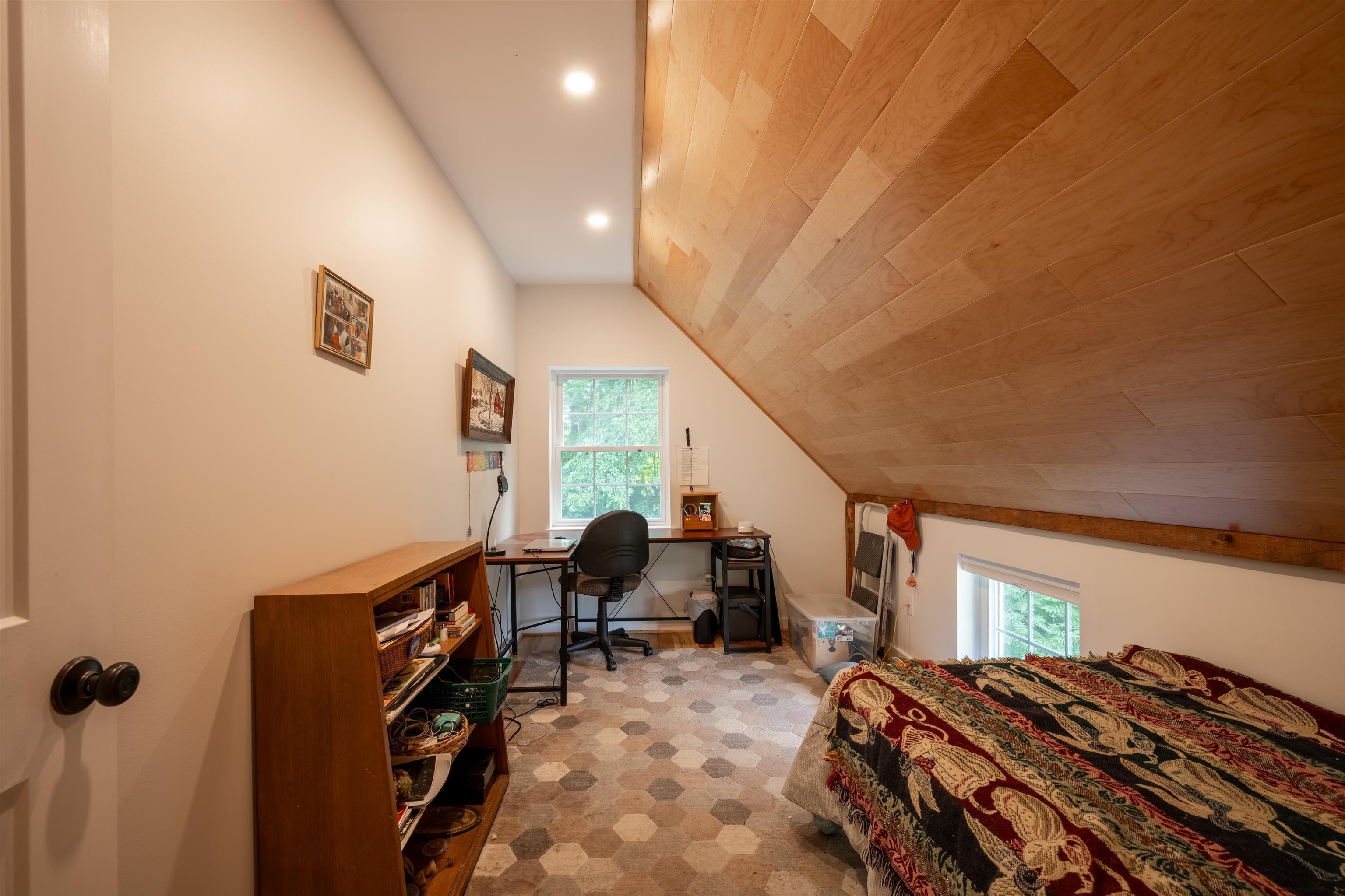 353 Schoolhouse Road photo 39