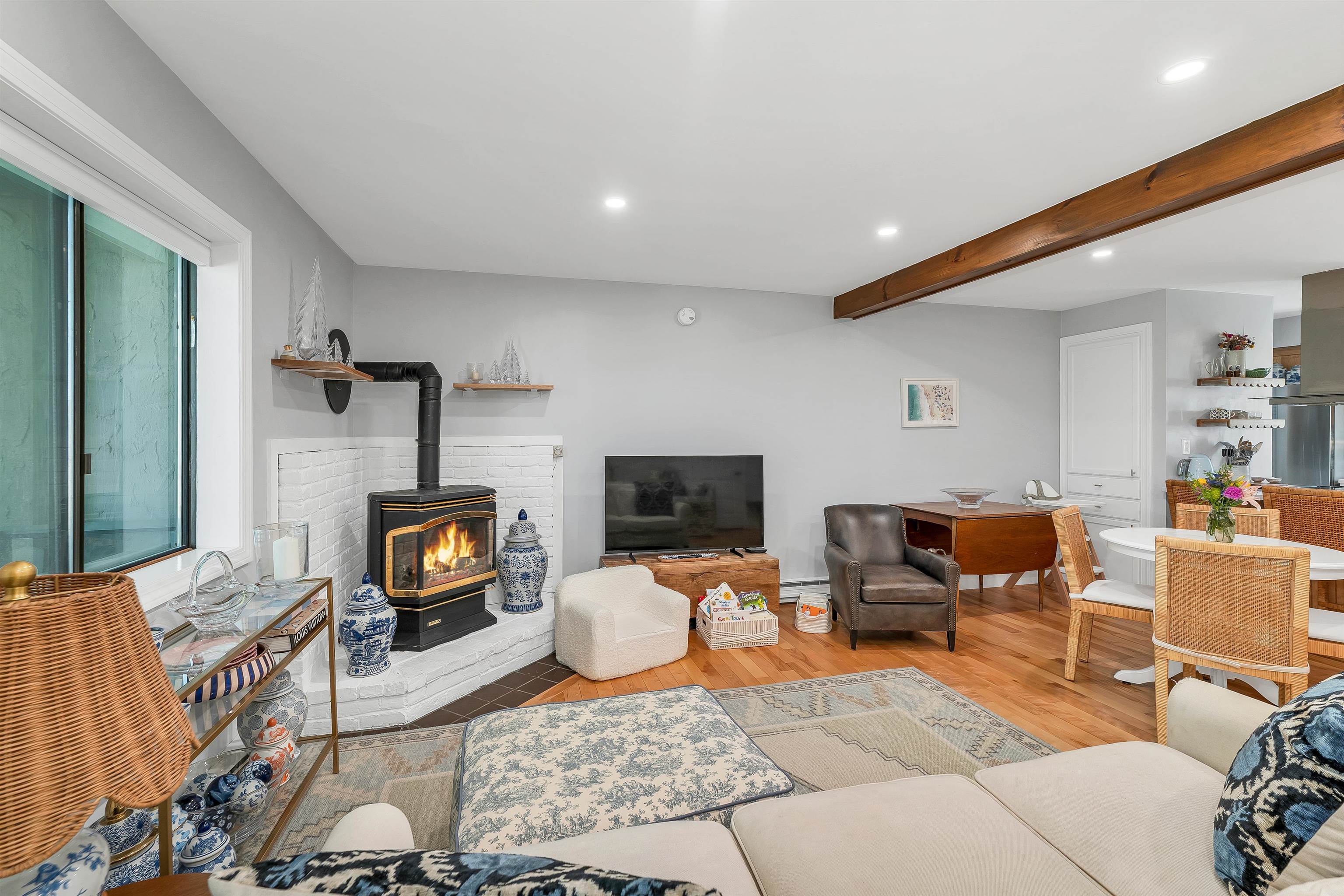 860 Murphys Road photo 11