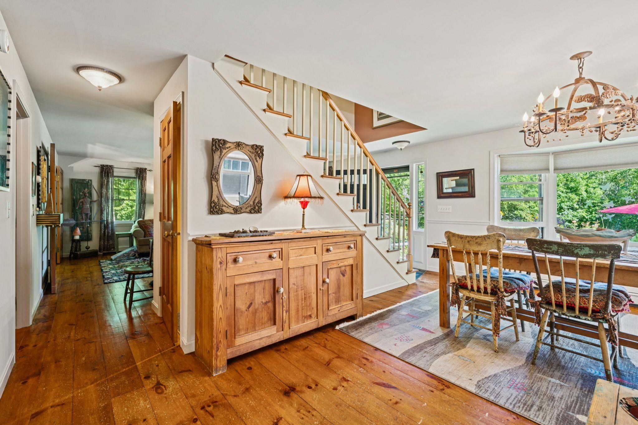 233 Brothers Road photo 16