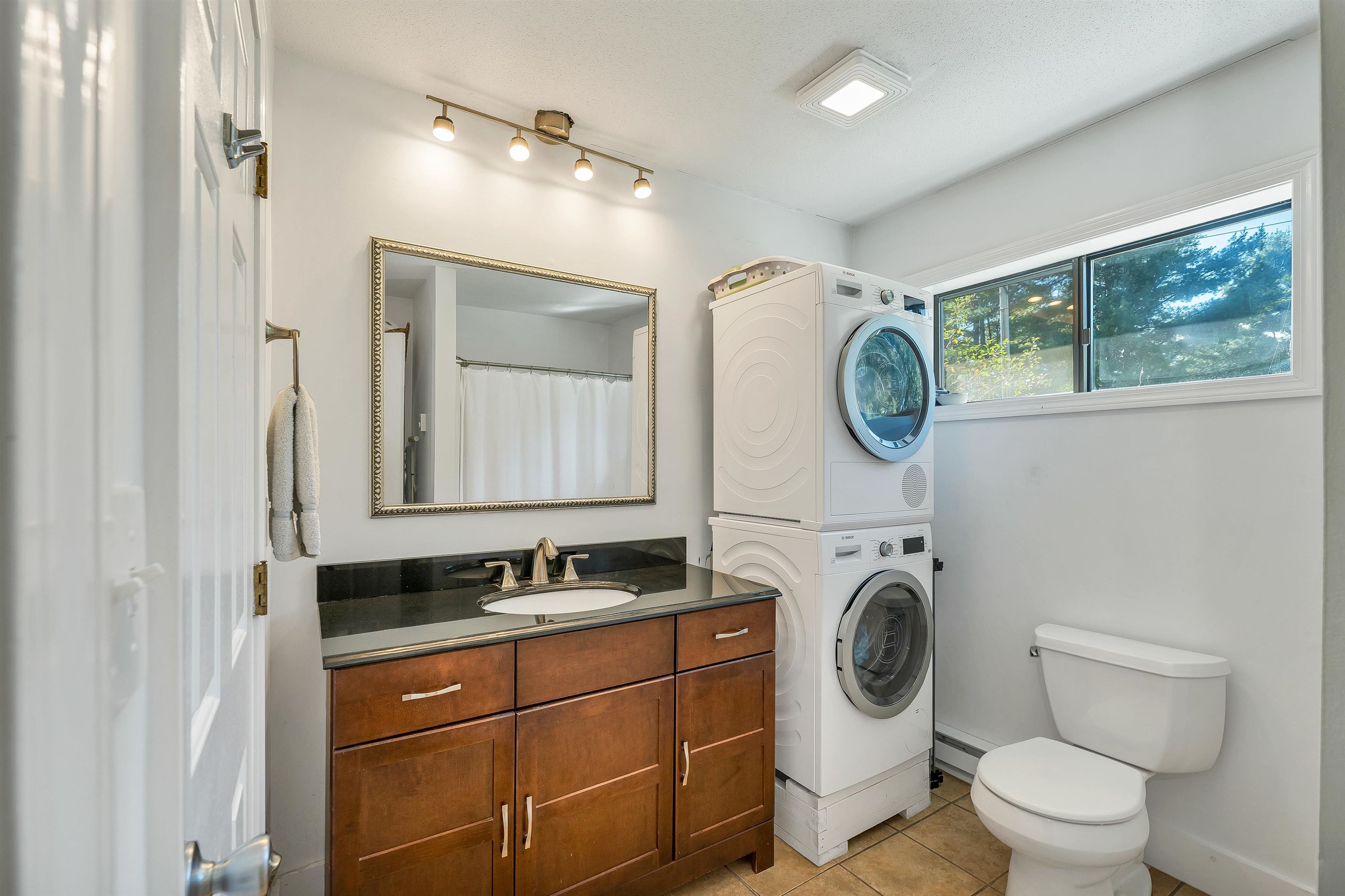 860 Murphys Road photo 17