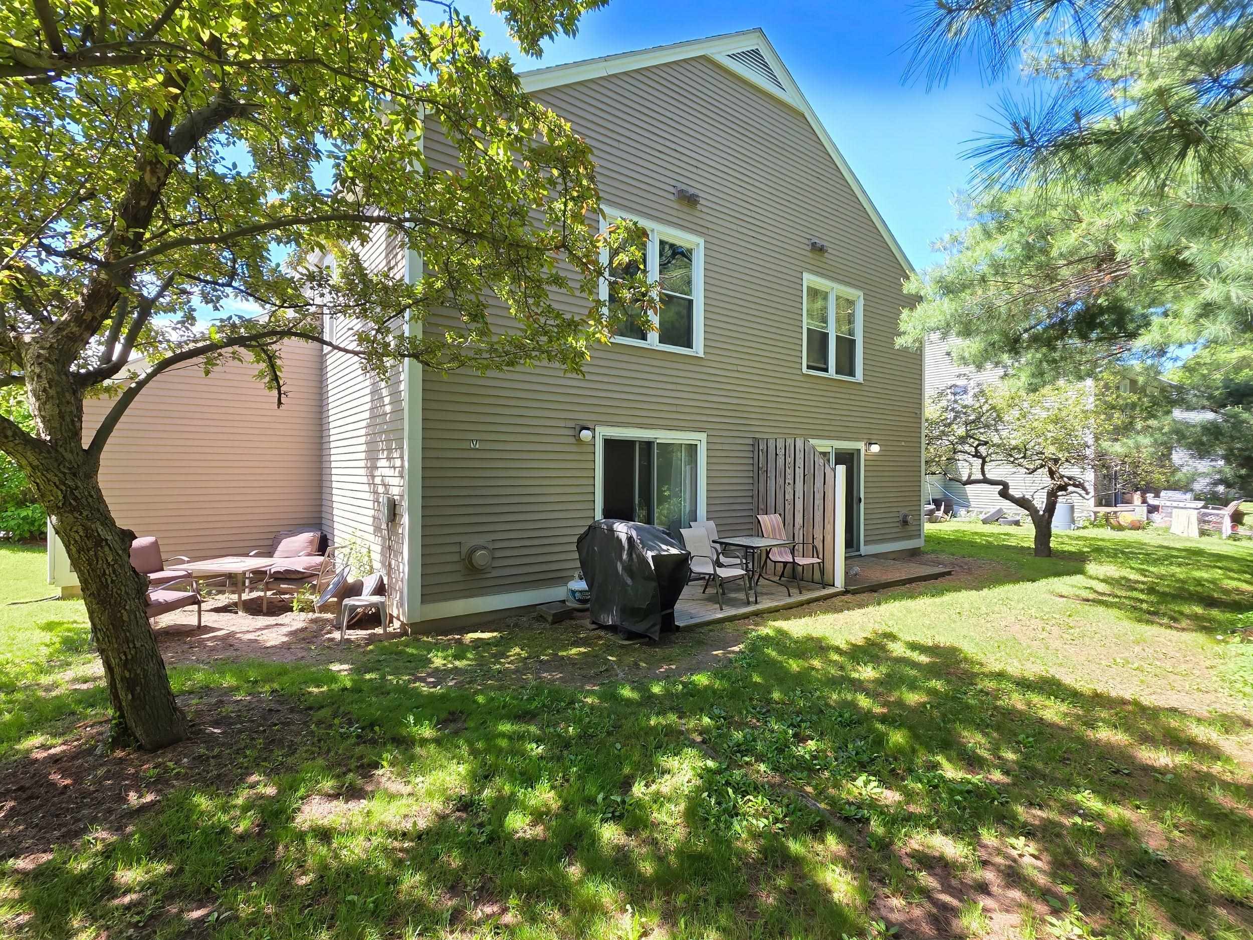 16 South Meadow Drive photo 2