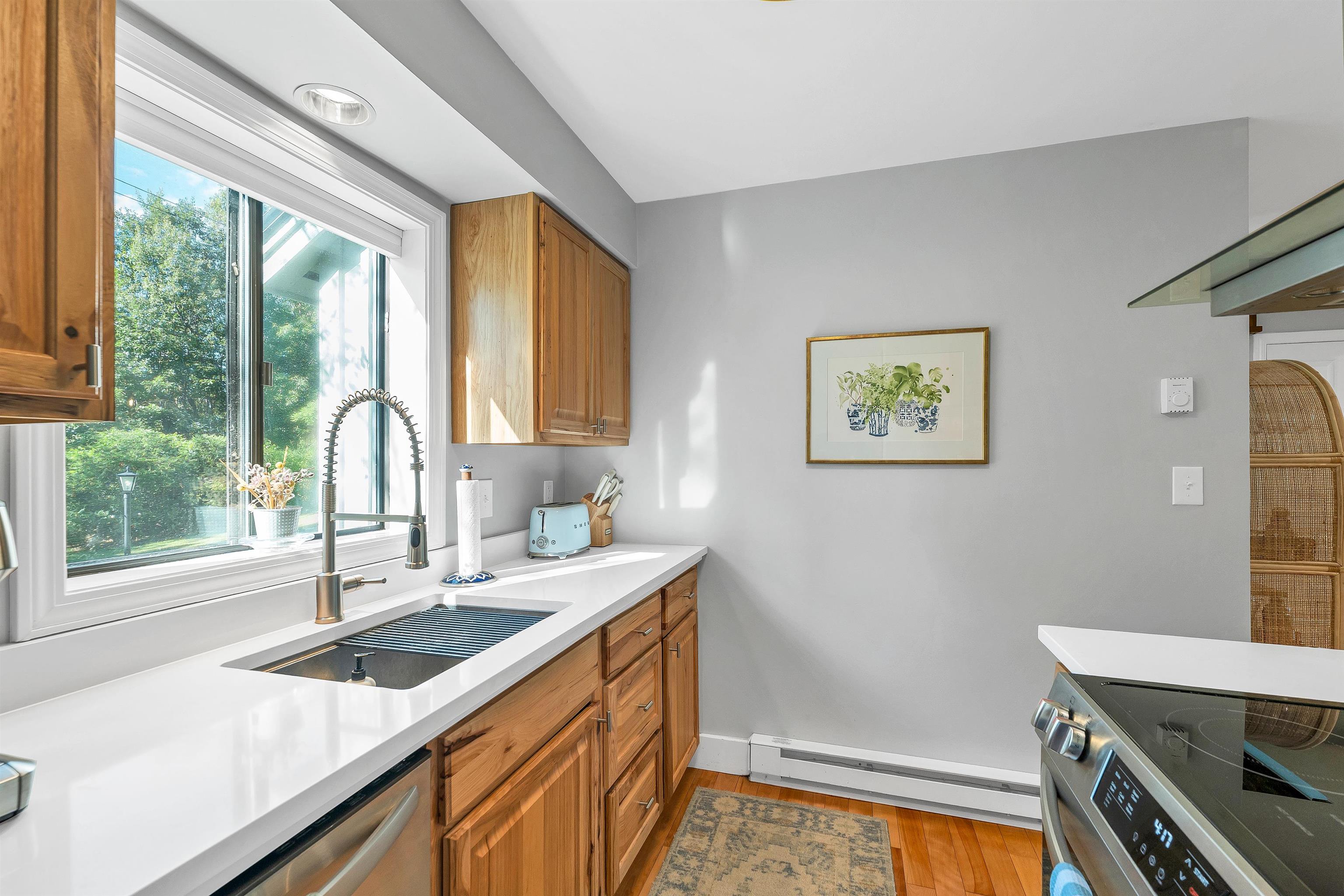 860 Murphys Road photo 2