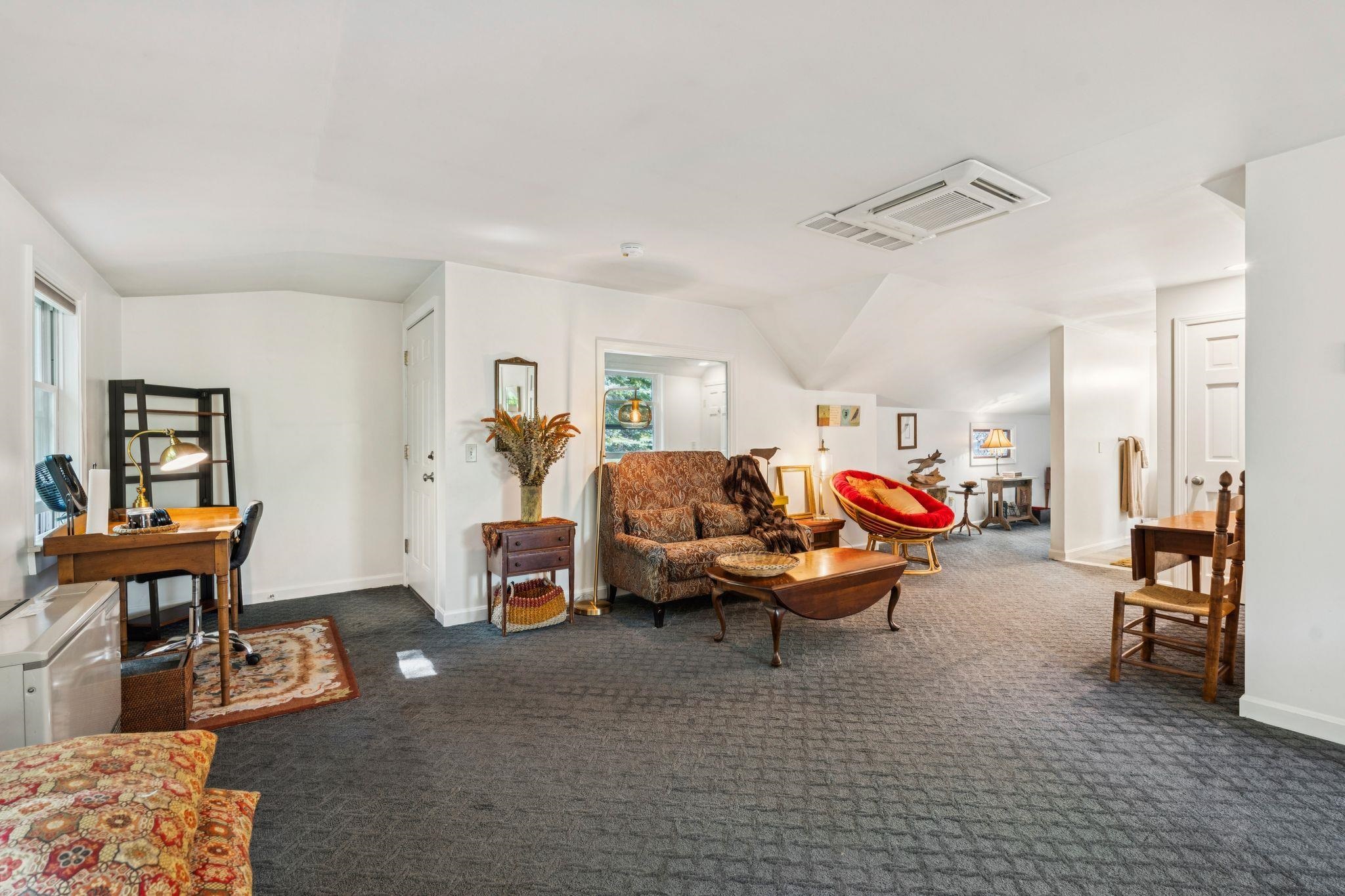 233 Brothers Road photo 36