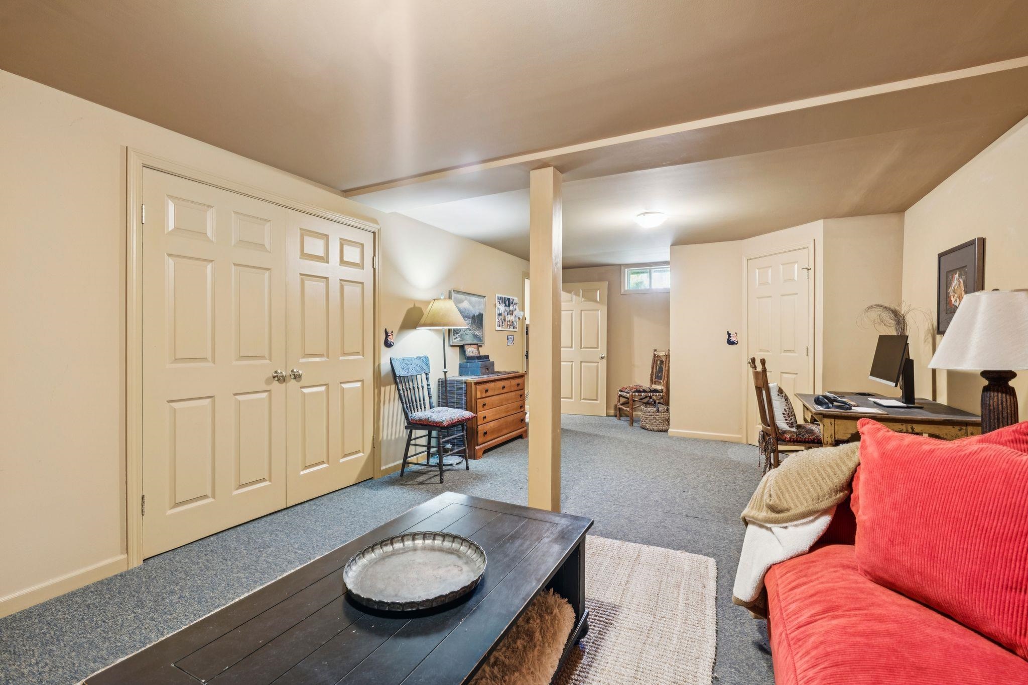 233 Brothers Road photo 41