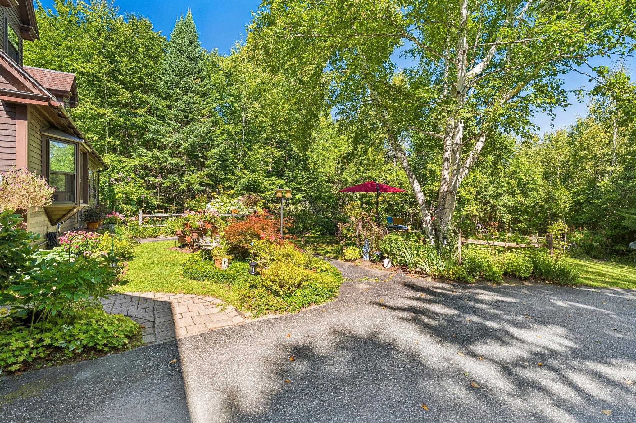 233 Brothers Road photo 7