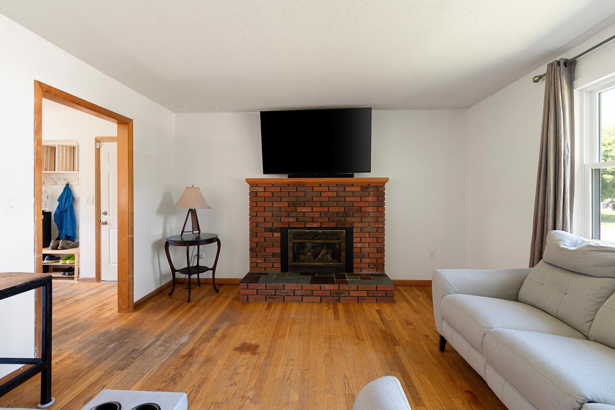 57 Lindale Drive photo 11
