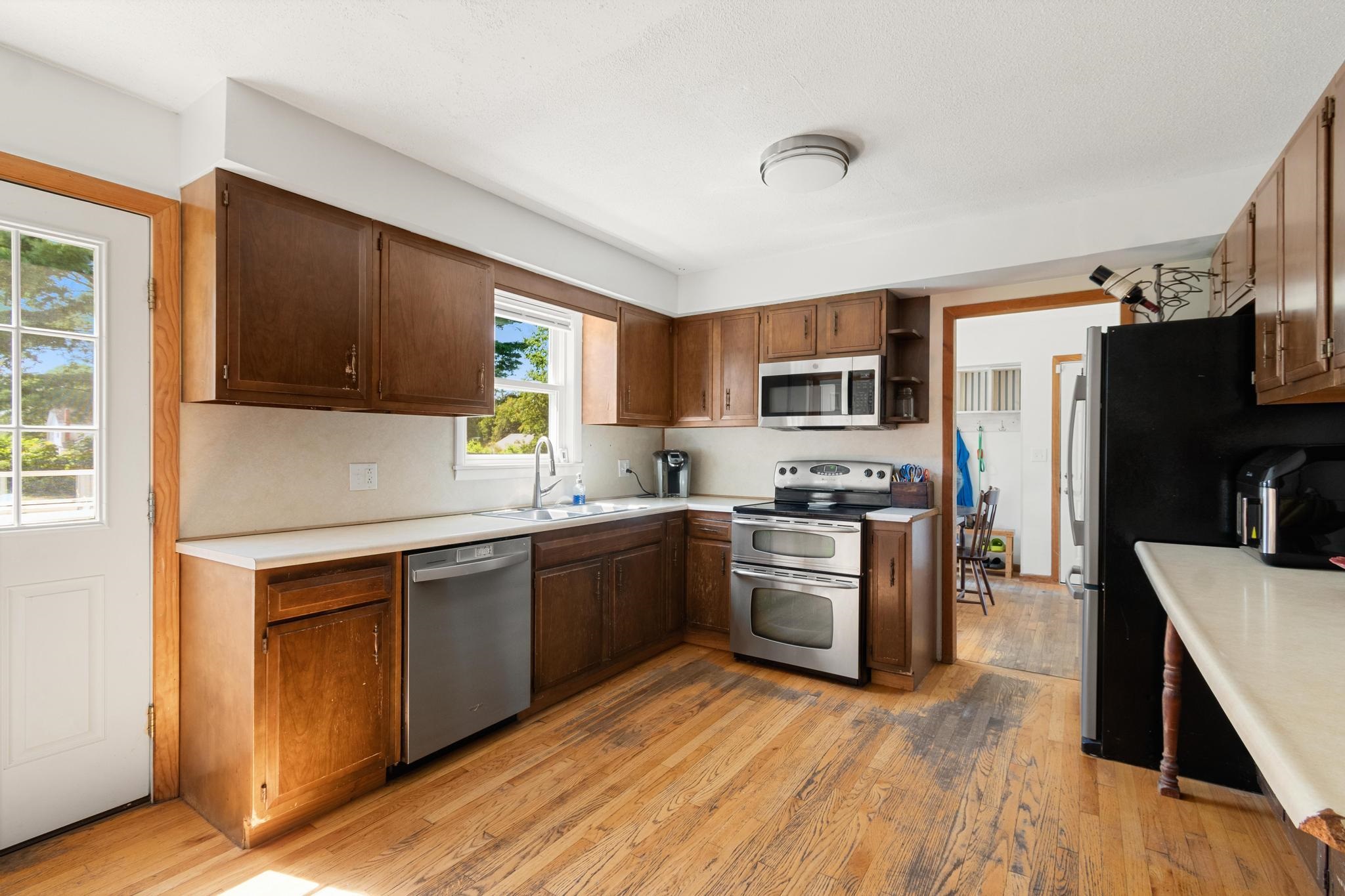 57 Lindale Drive photo 16