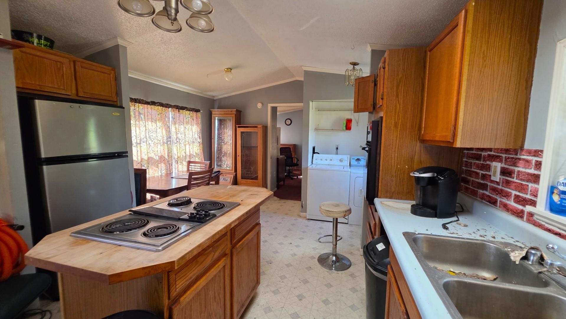 1788 VT RT 105 photo 2