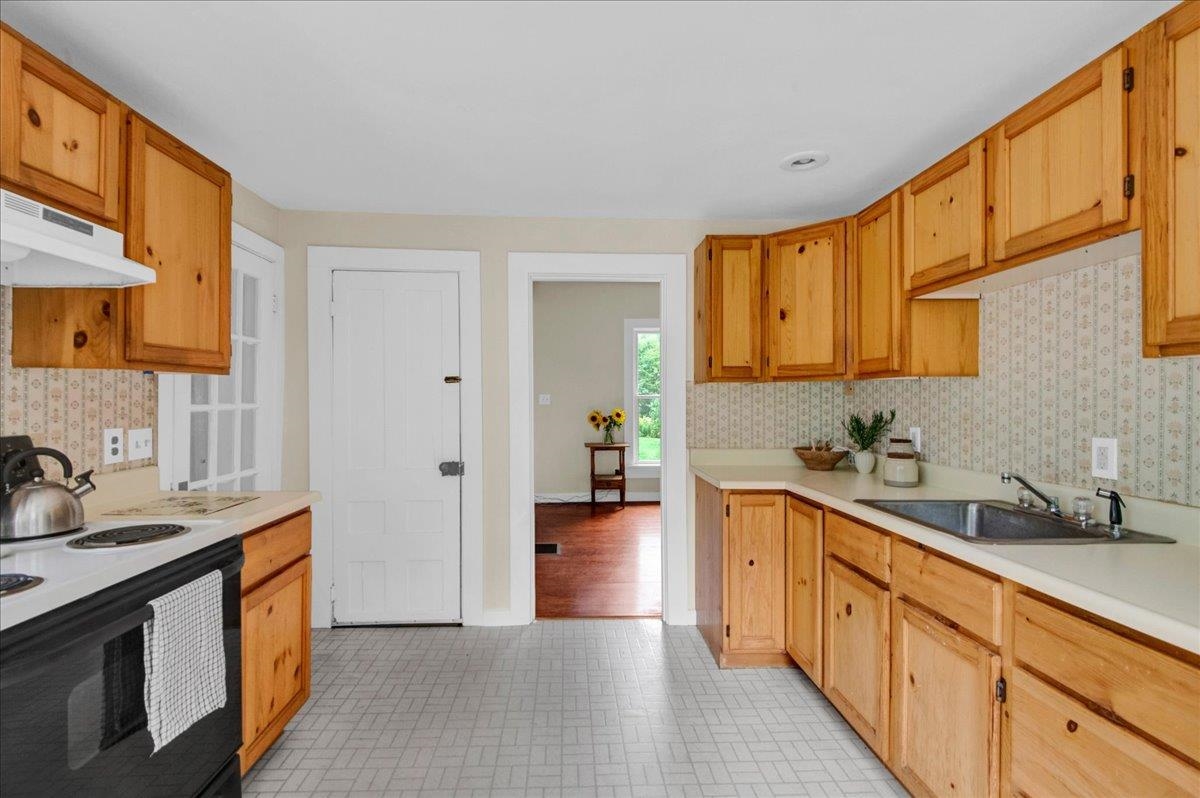 3234 W. Hill Road photo 32