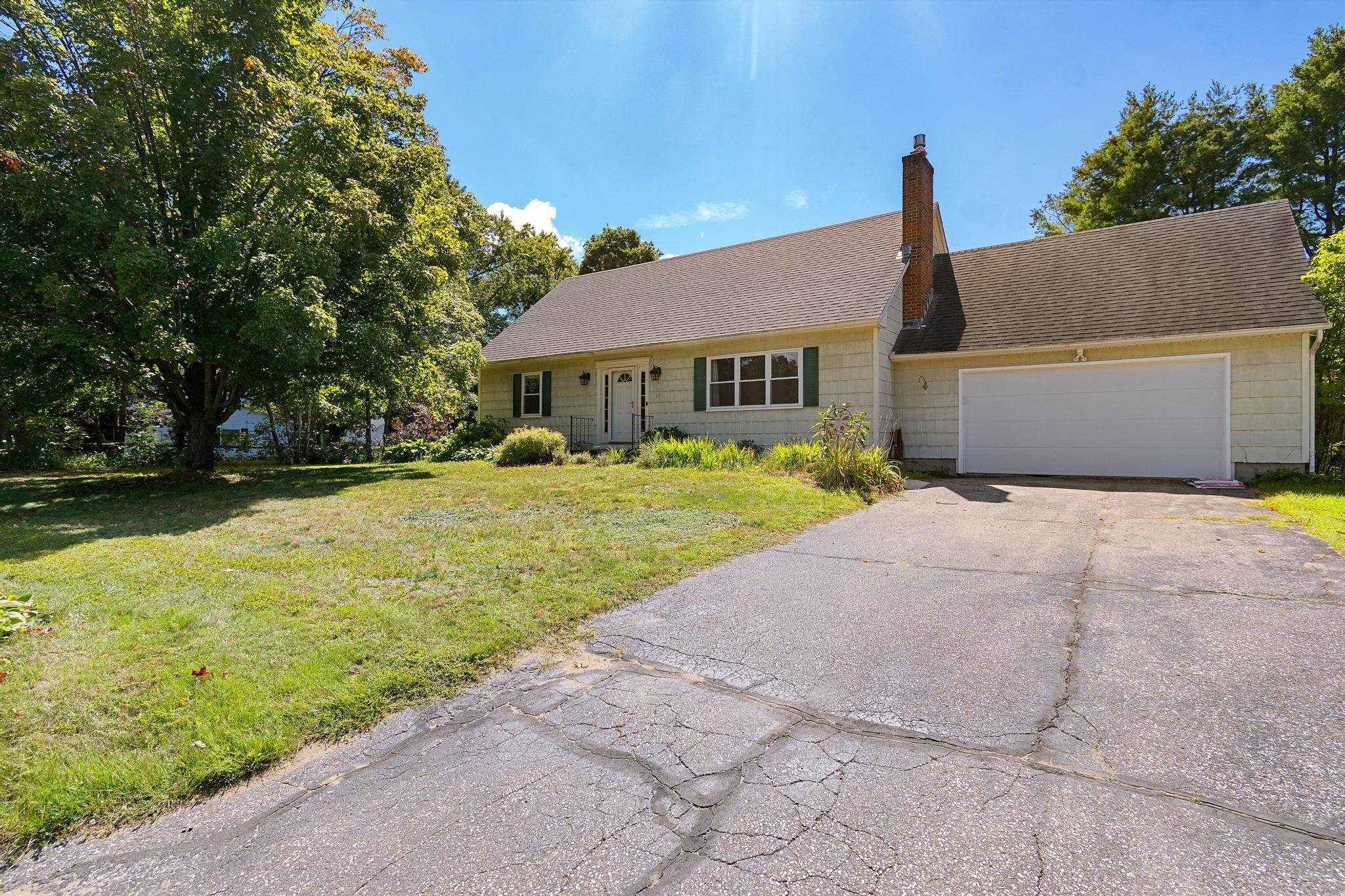 57 Lindale Drive photo 5
