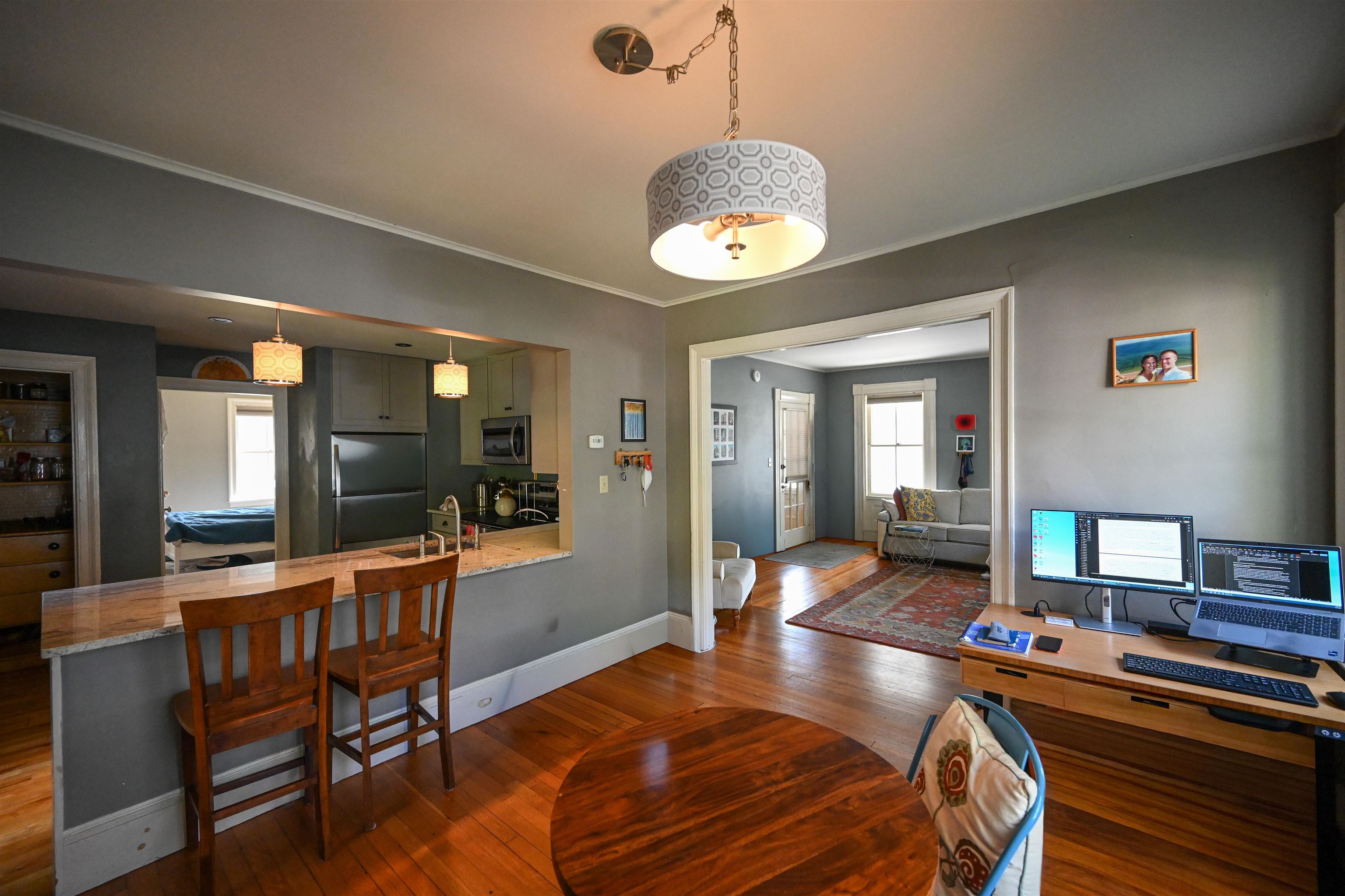 184 Elm Street photo 11