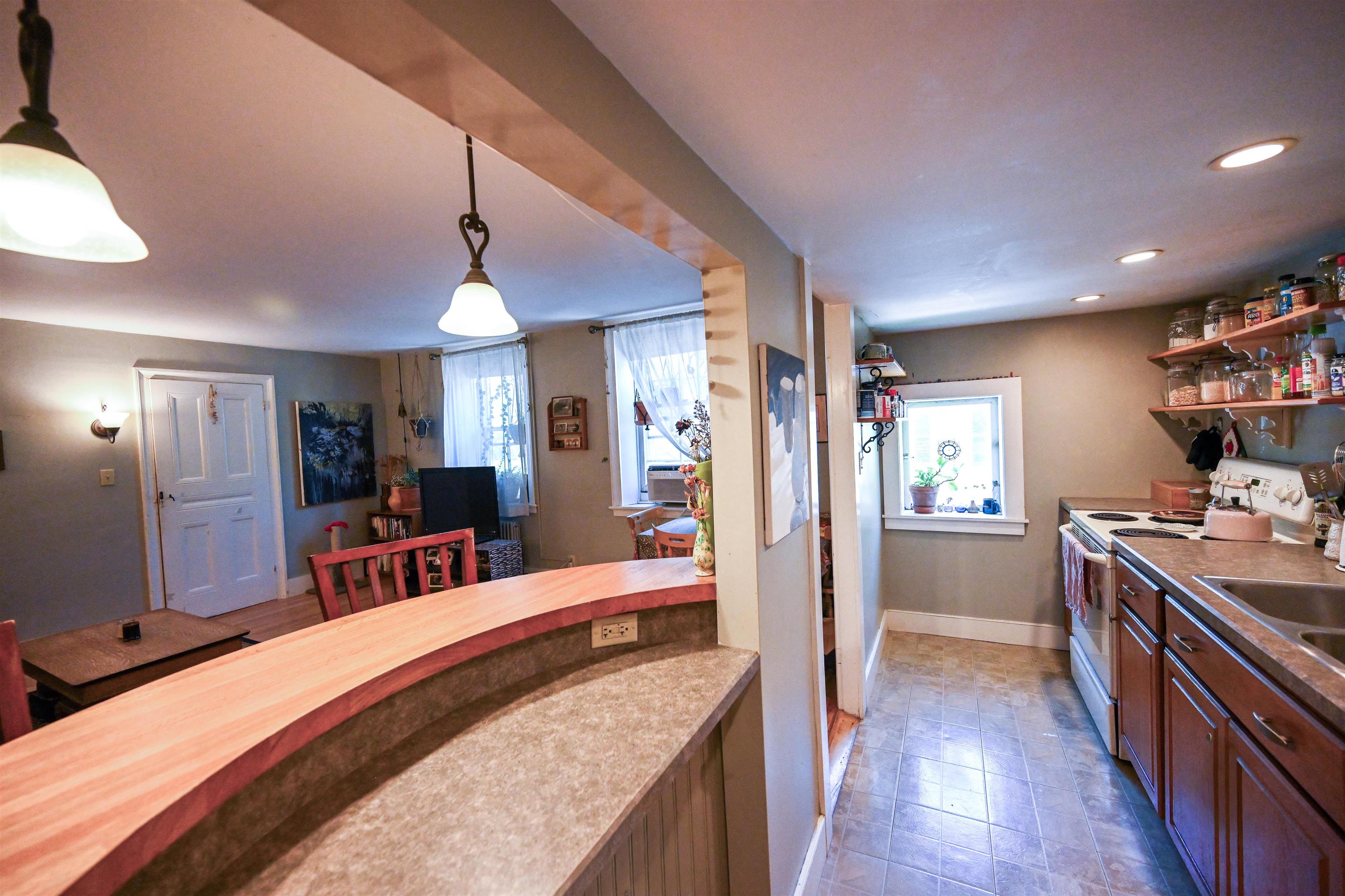 184 Elm Street photo 21