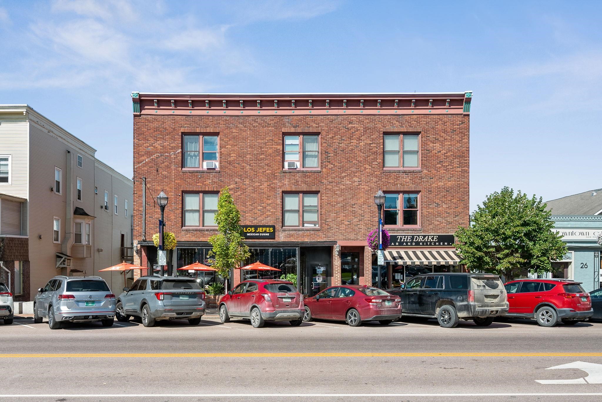 32 South Main Street photo 23