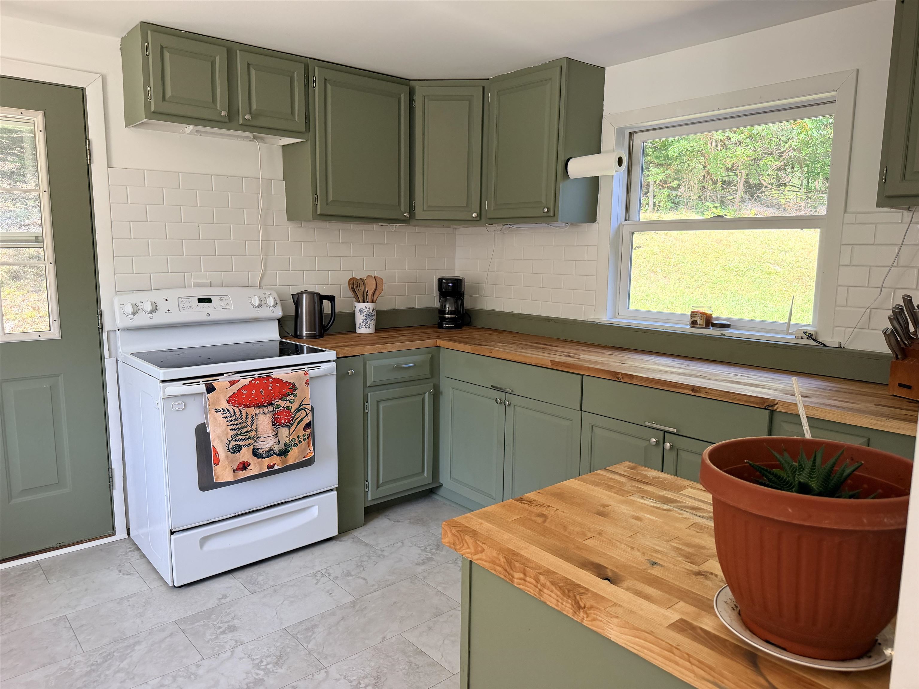 44 Knox Hill Road photo 25