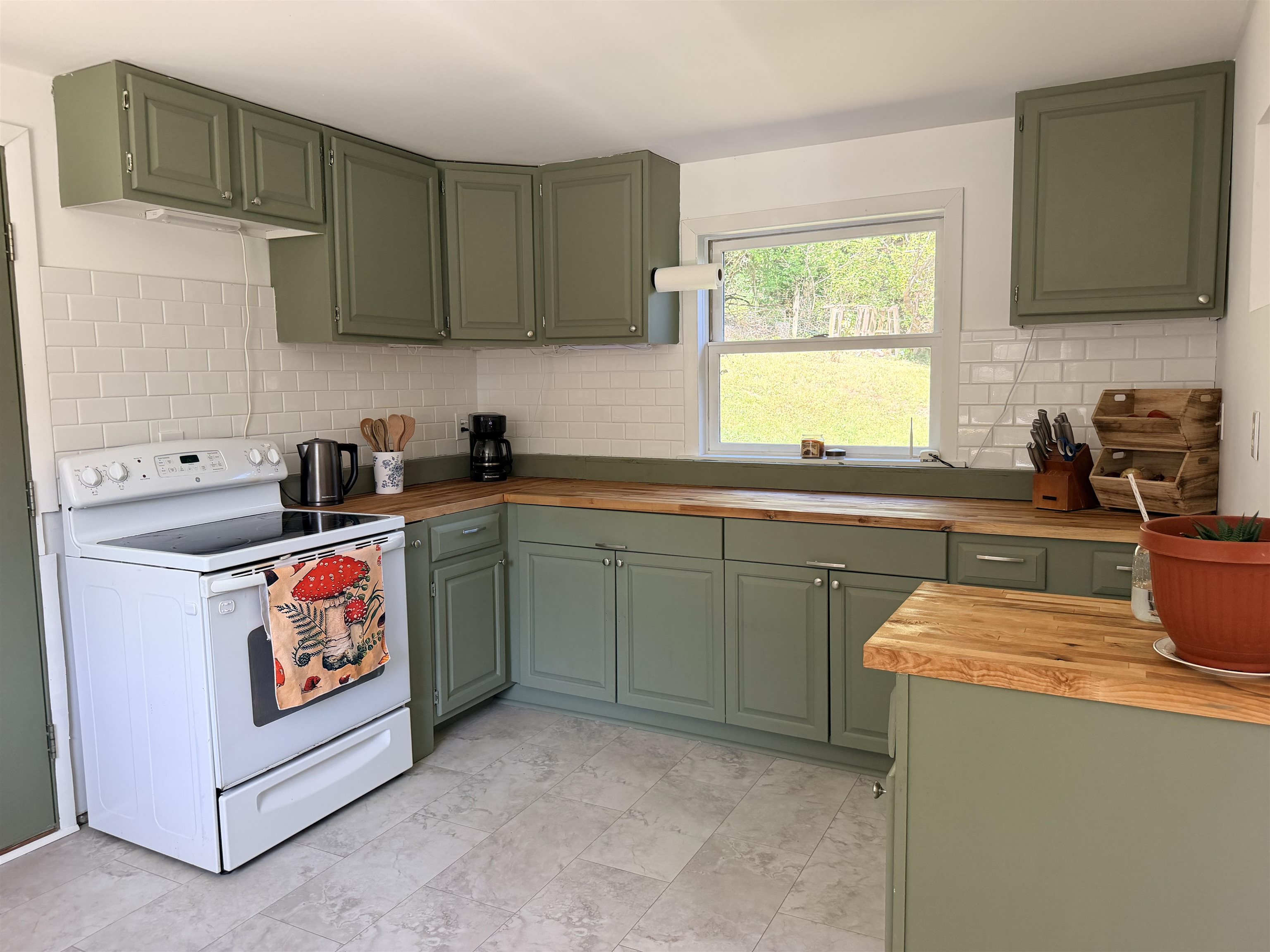 44 Knox Hill Road photo 29