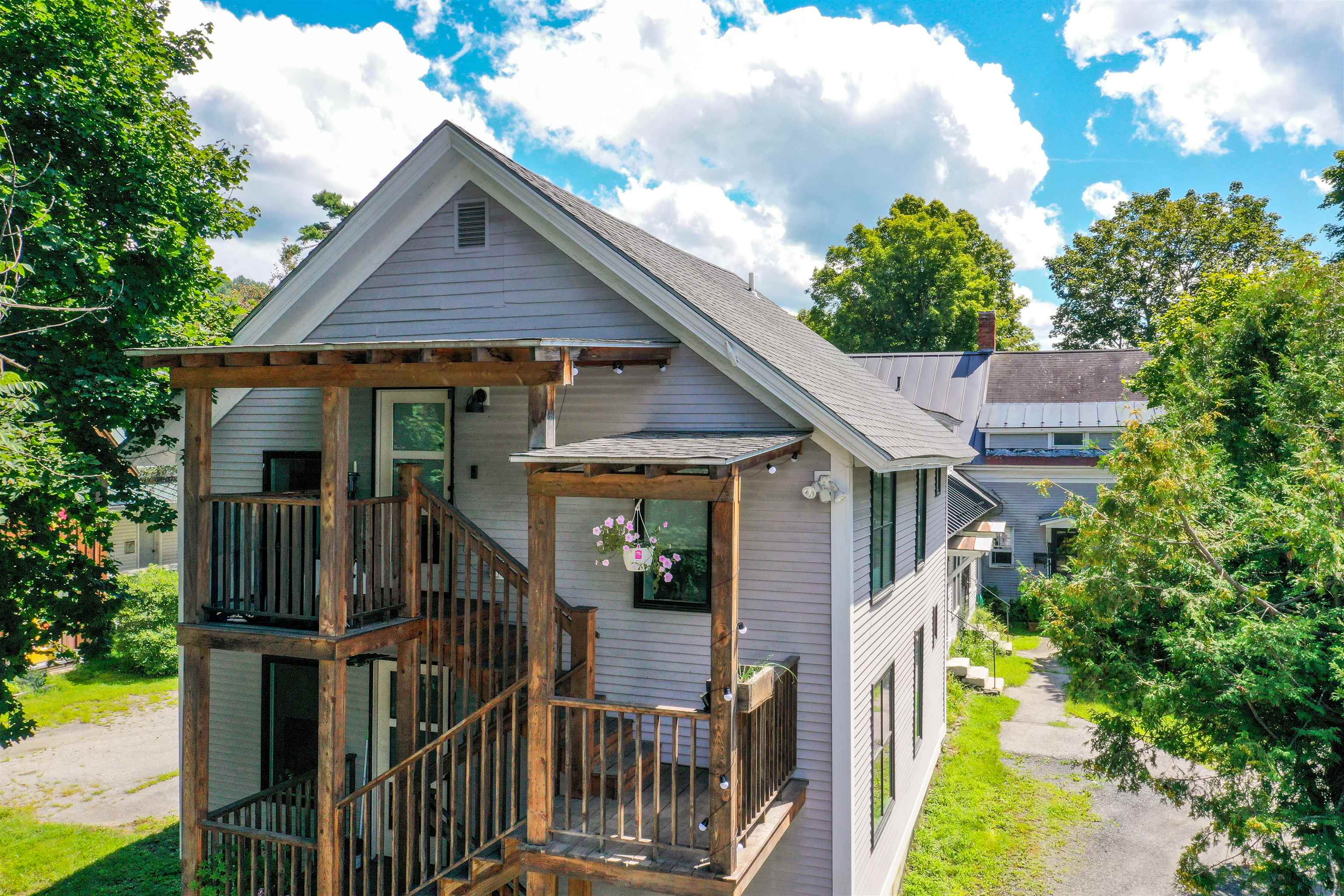 184 Elm Street photo 6