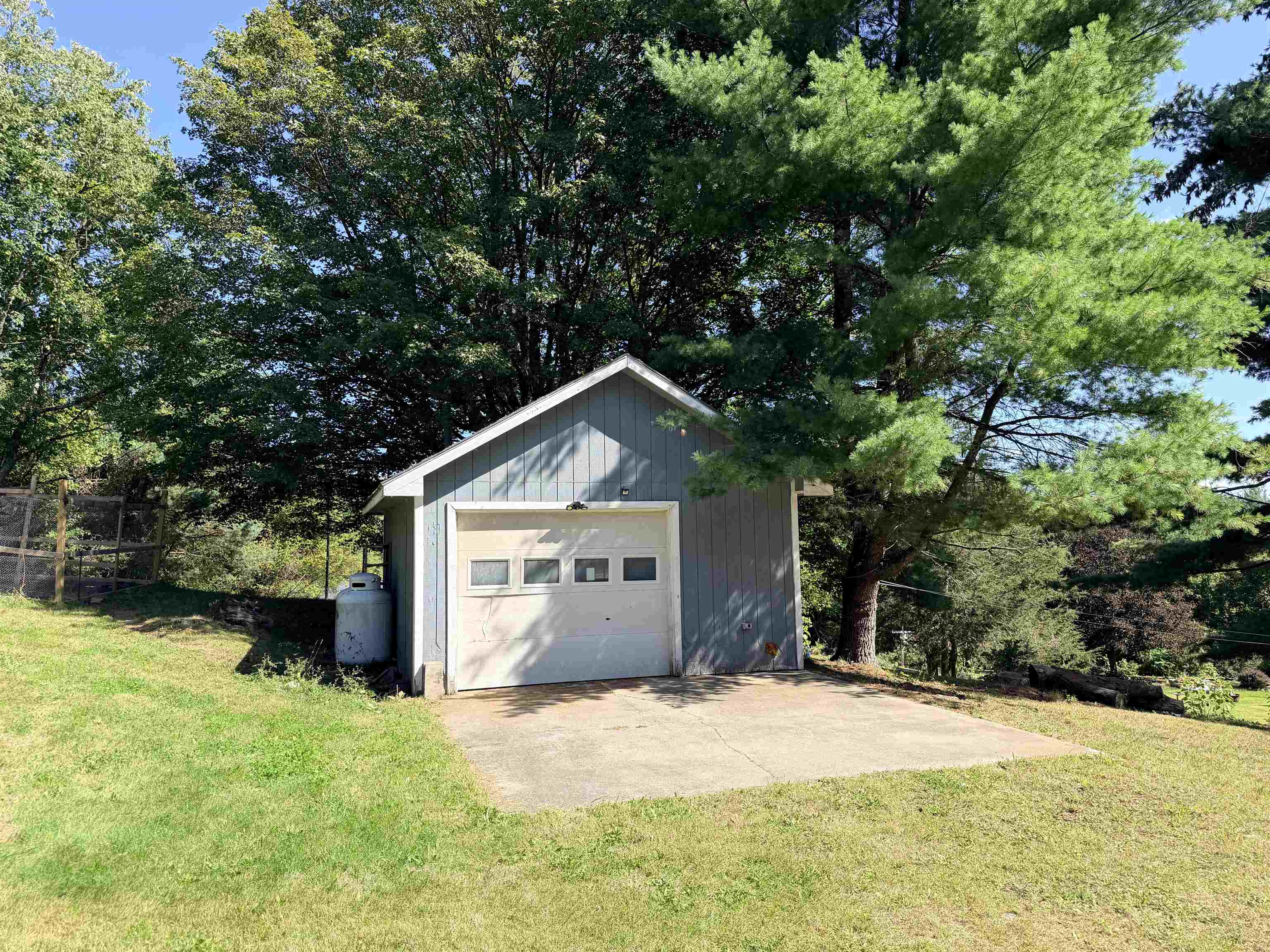 44 Knox Hill Road photo 60