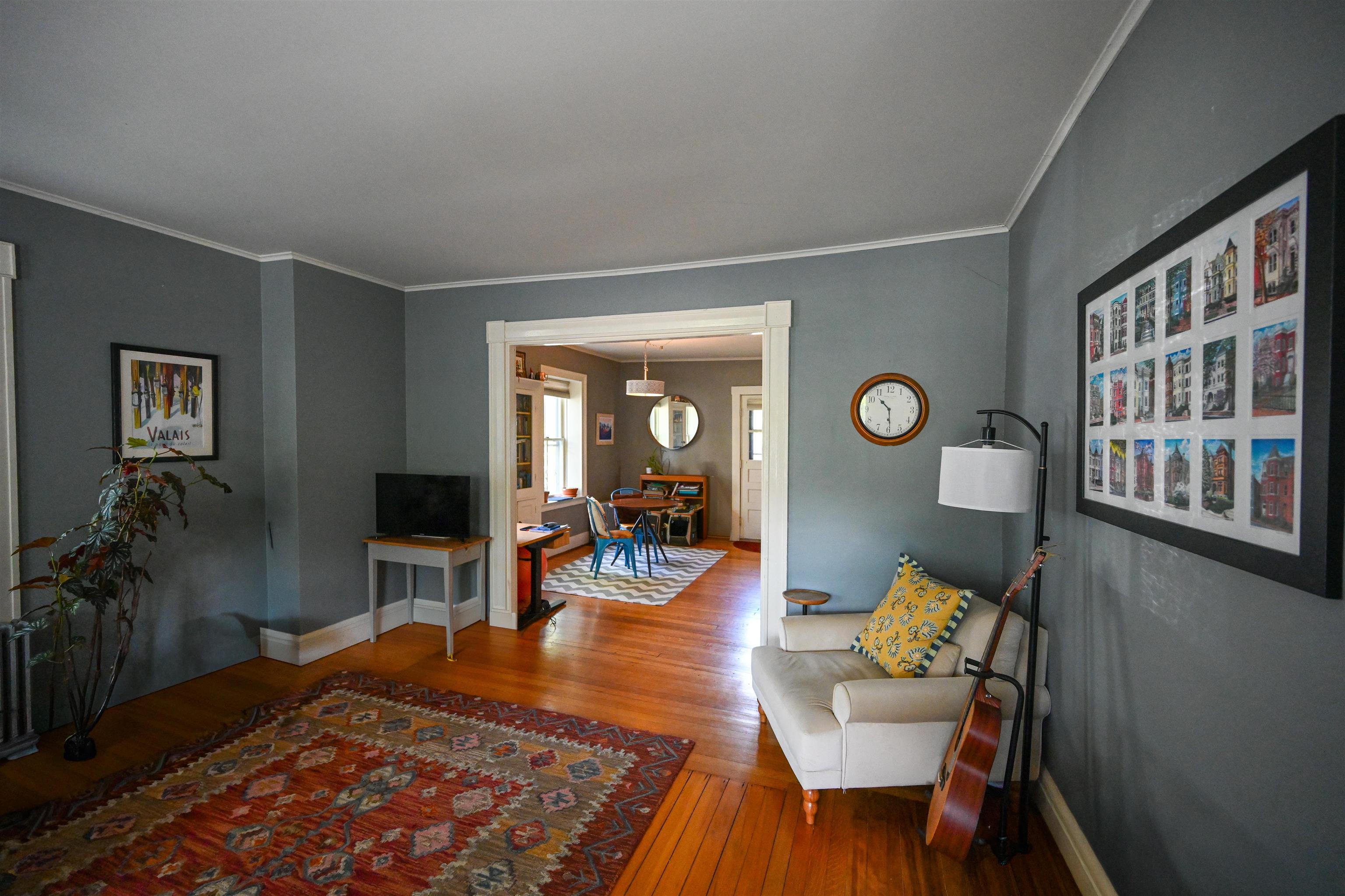 184 Elm Street photo 9