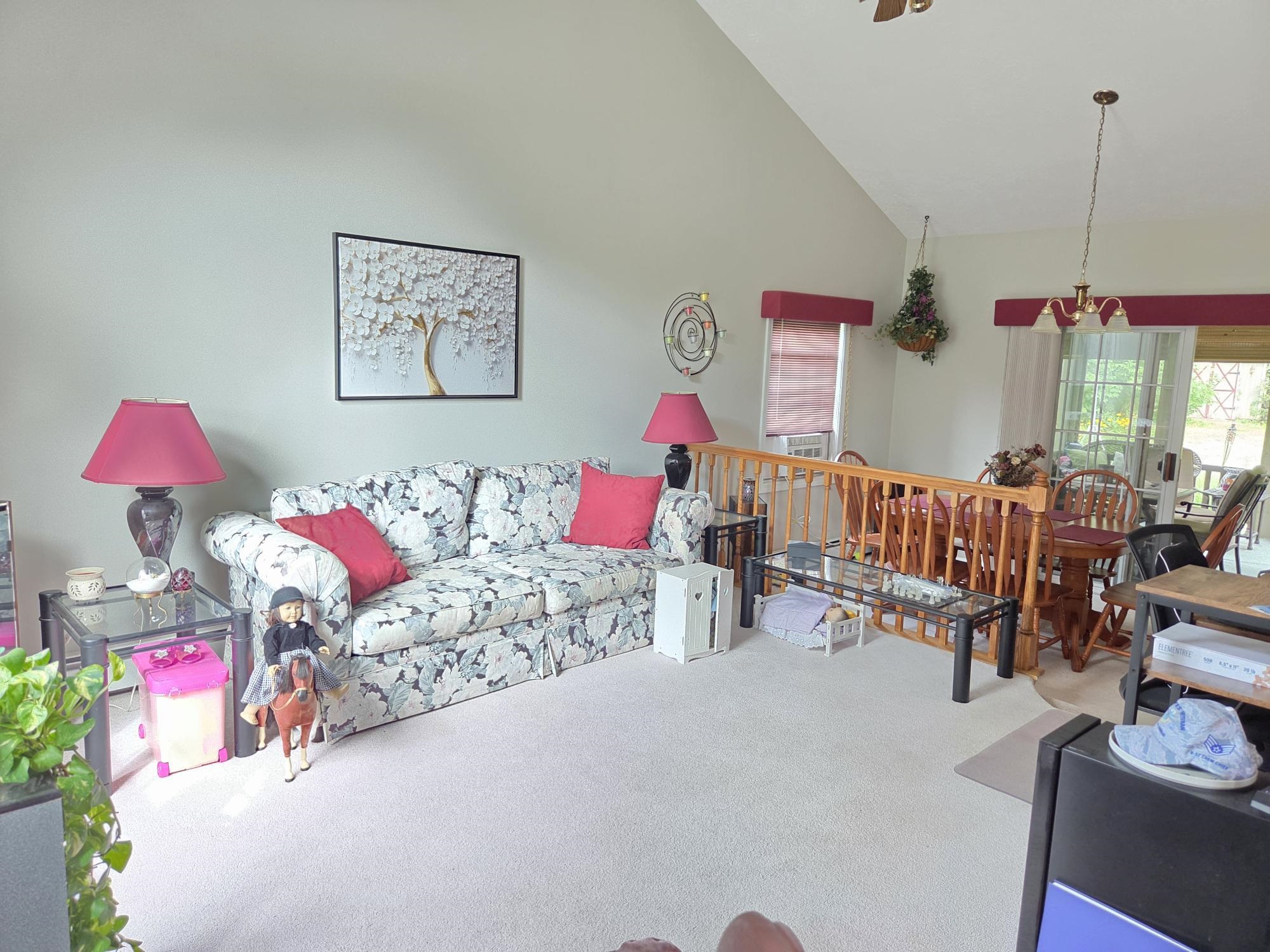 61 Giffin Court photo 6