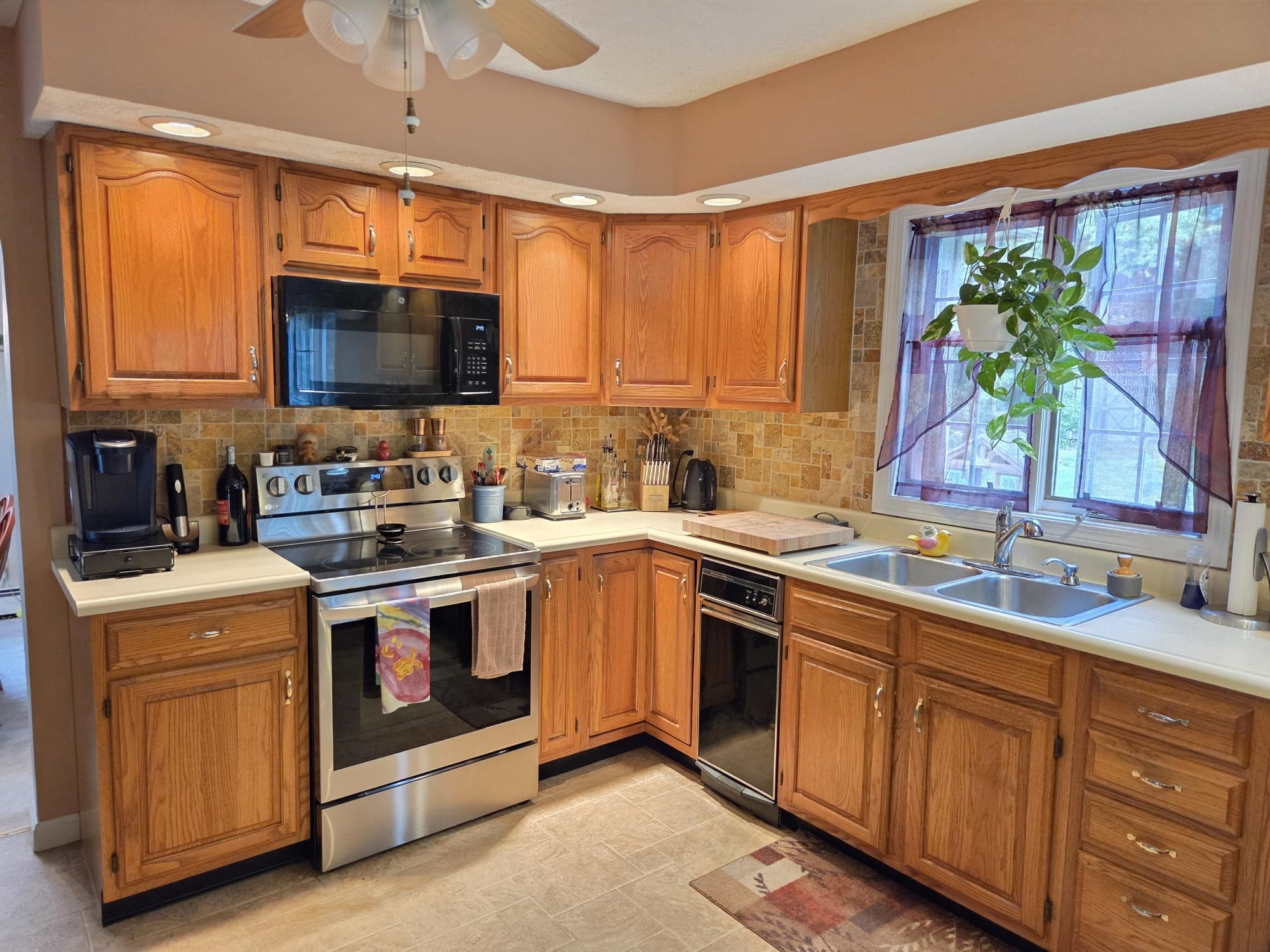 61 Giffin Court photo 8