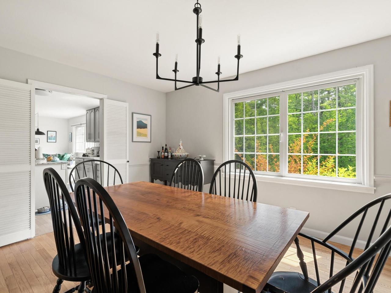 546 Spear Street photo 9