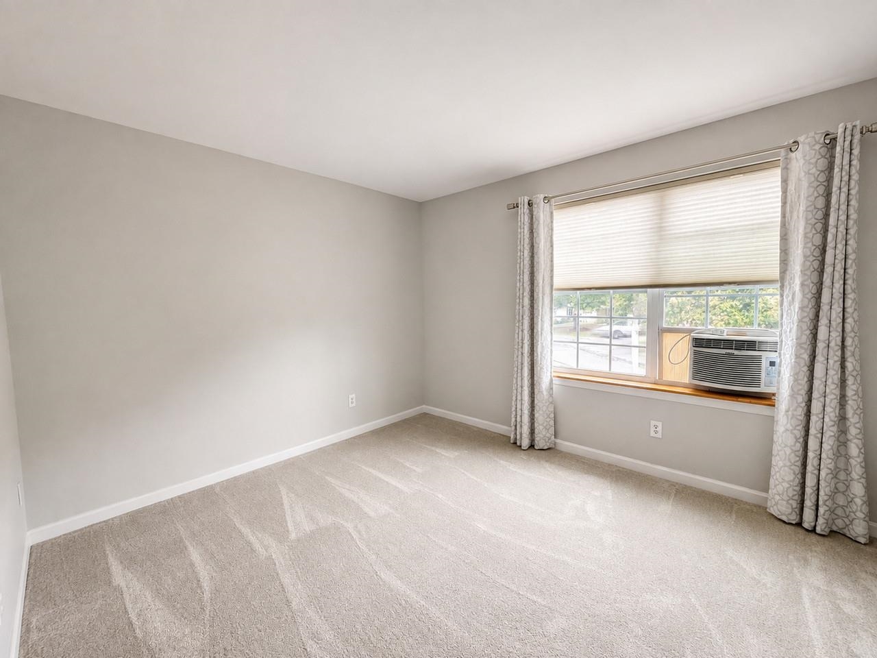 76 Seth Circle photo 16