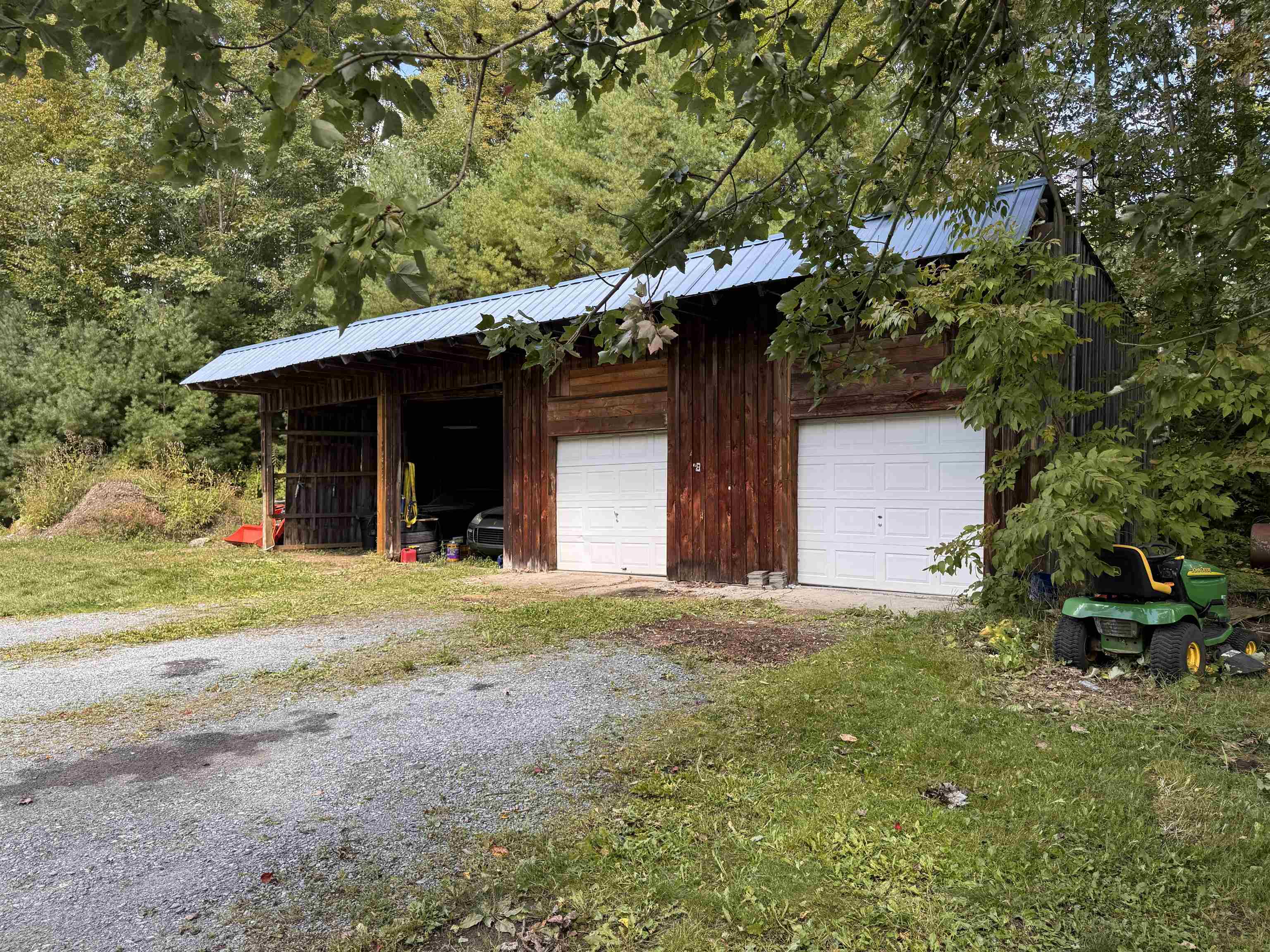 1479 East Road photo 30