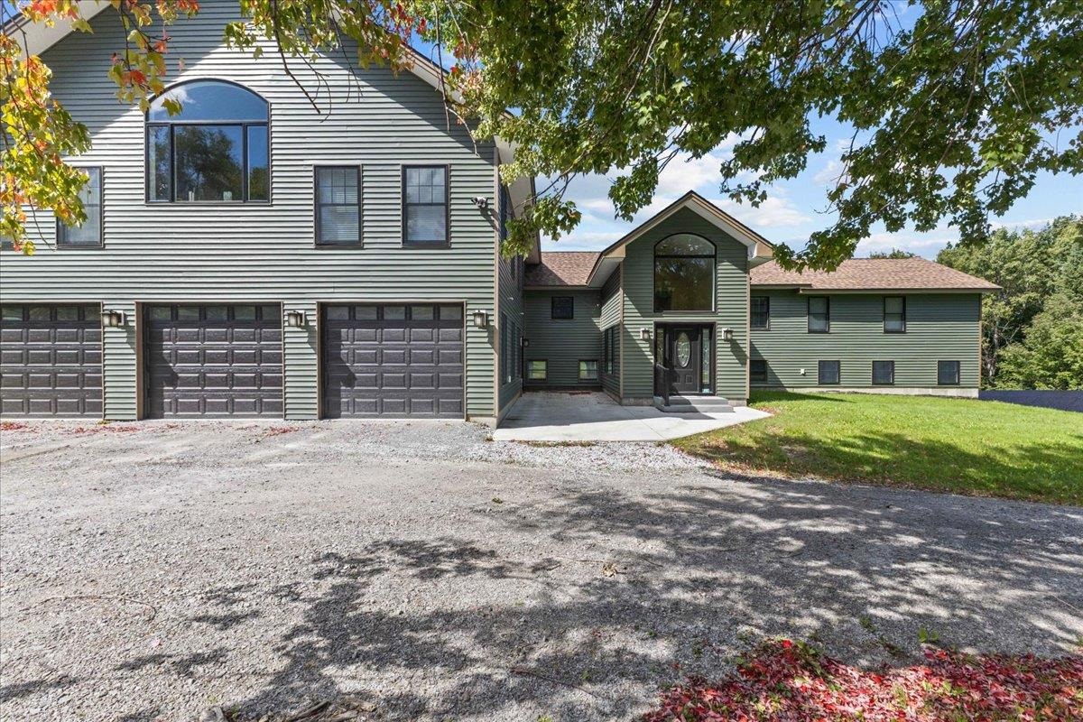 898 Gonyeau Road photo 1