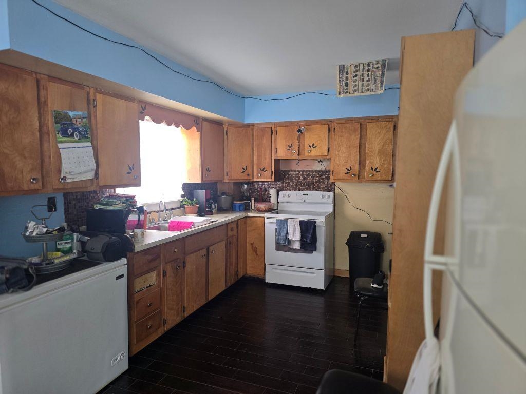 2100 Baltimore Road photo 12