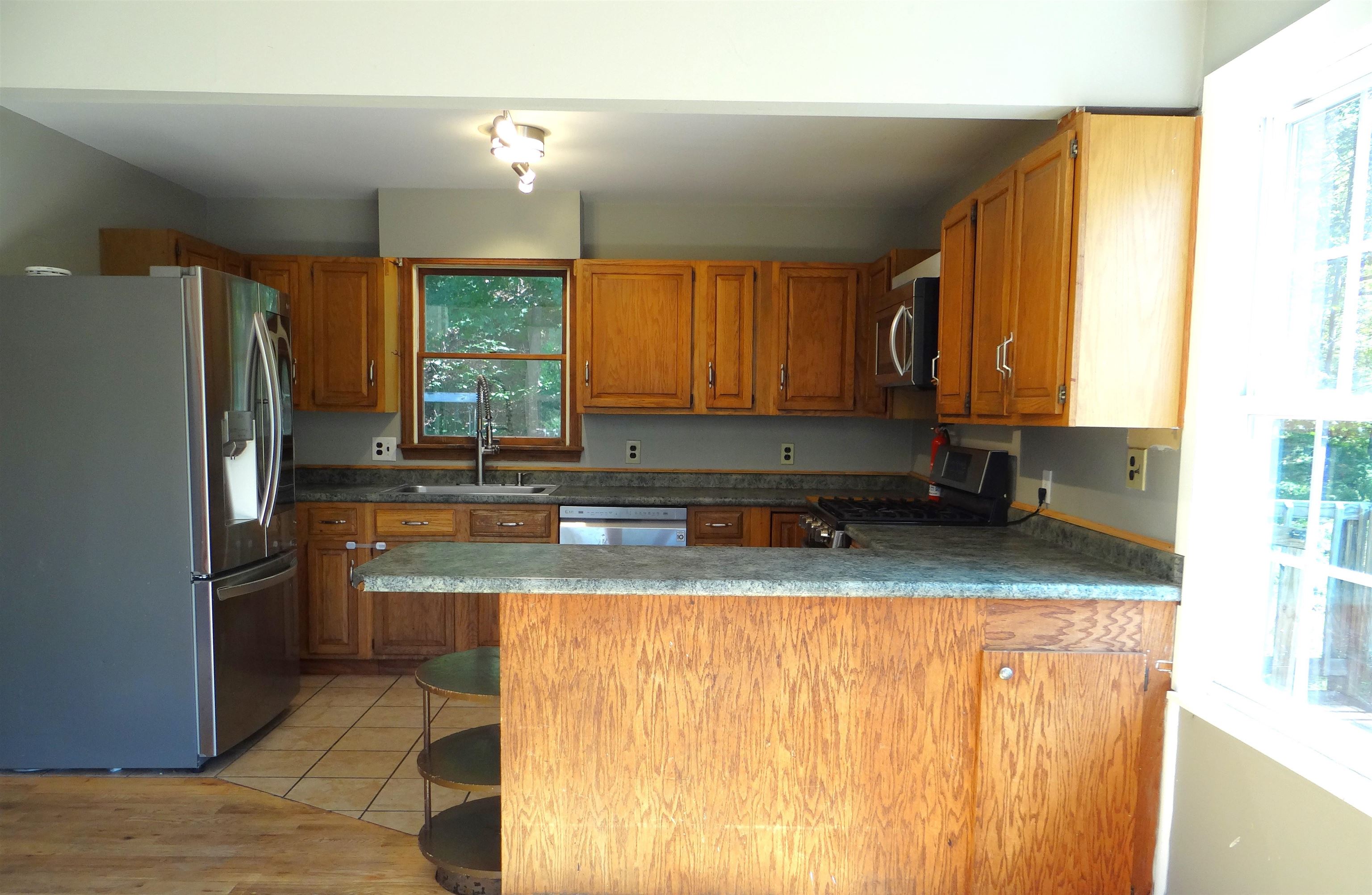 494 Eastman Road photo 14