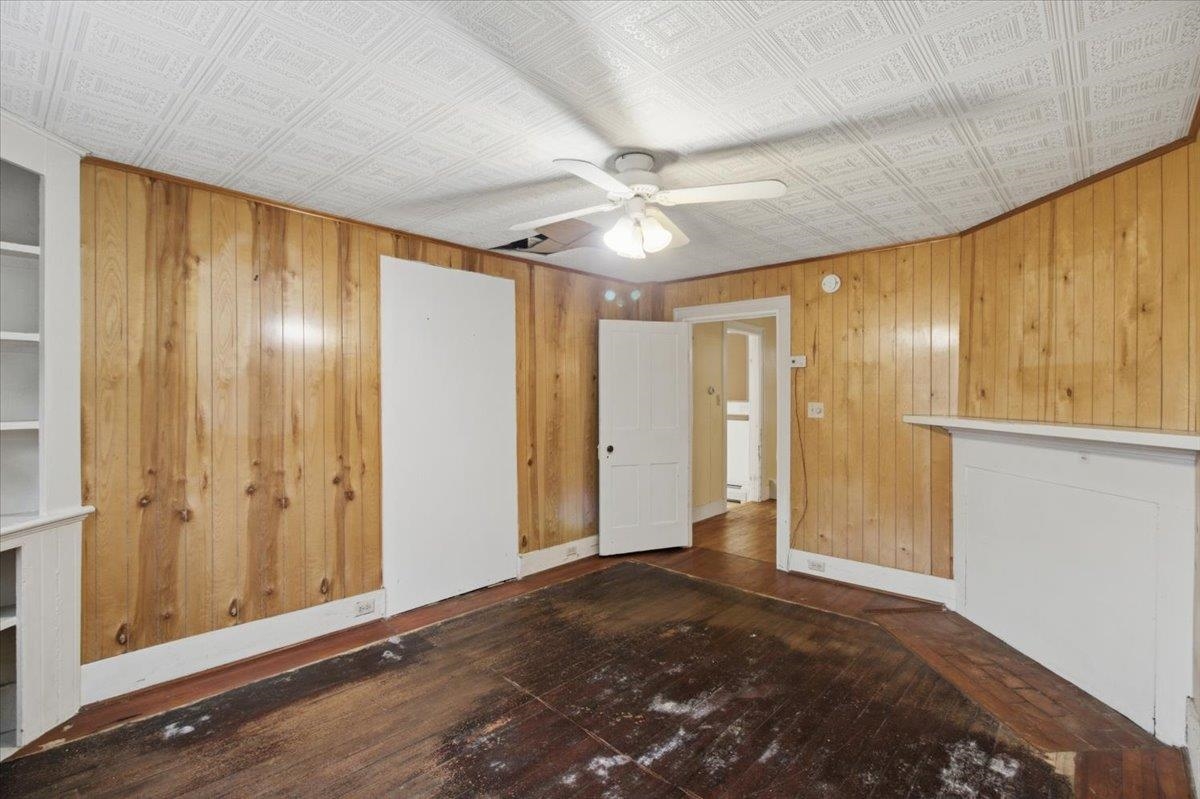 105 Hicks Avenue photo 15