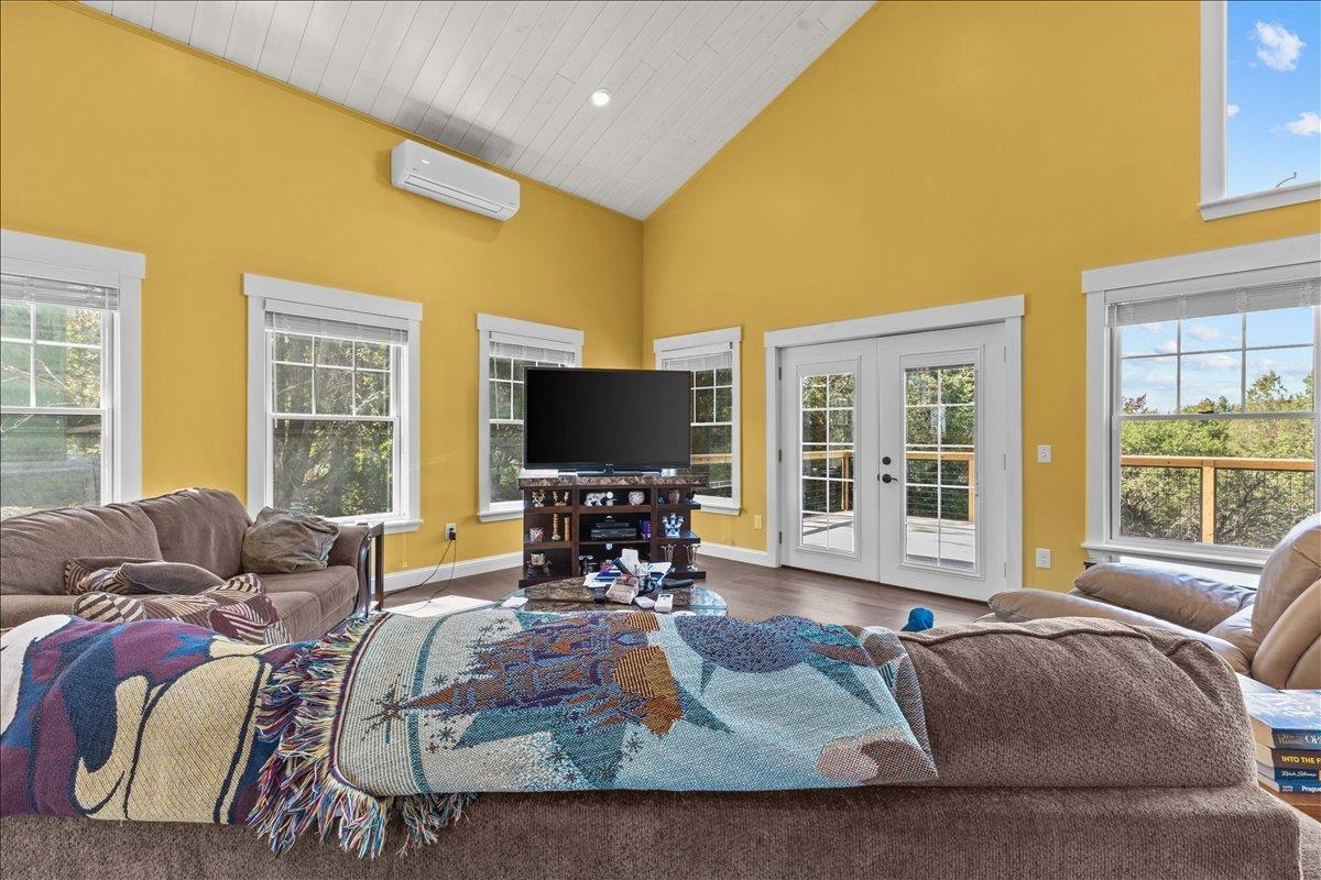898 Gonyeau Road photo 15