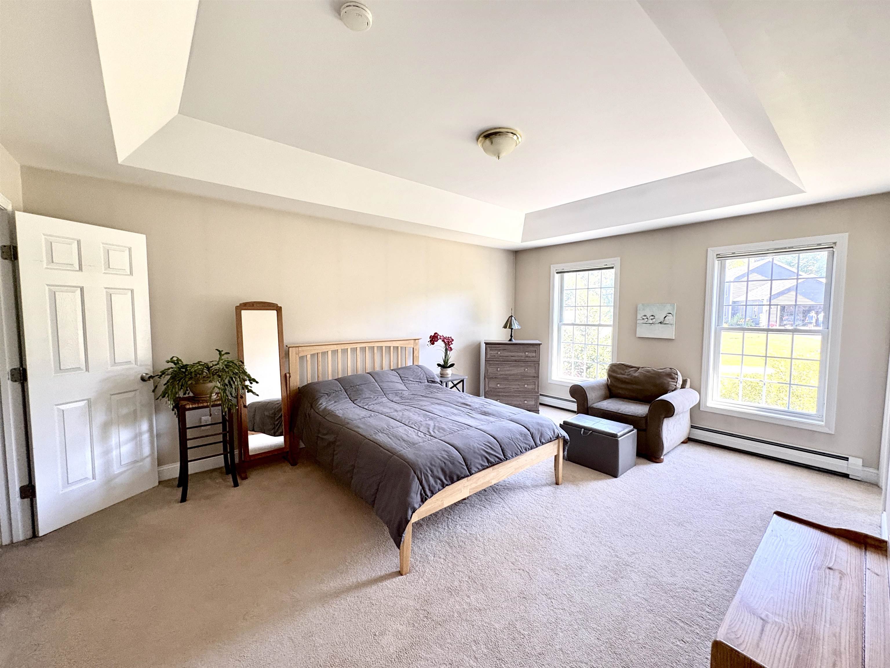 68 Jackson Heights photo 2