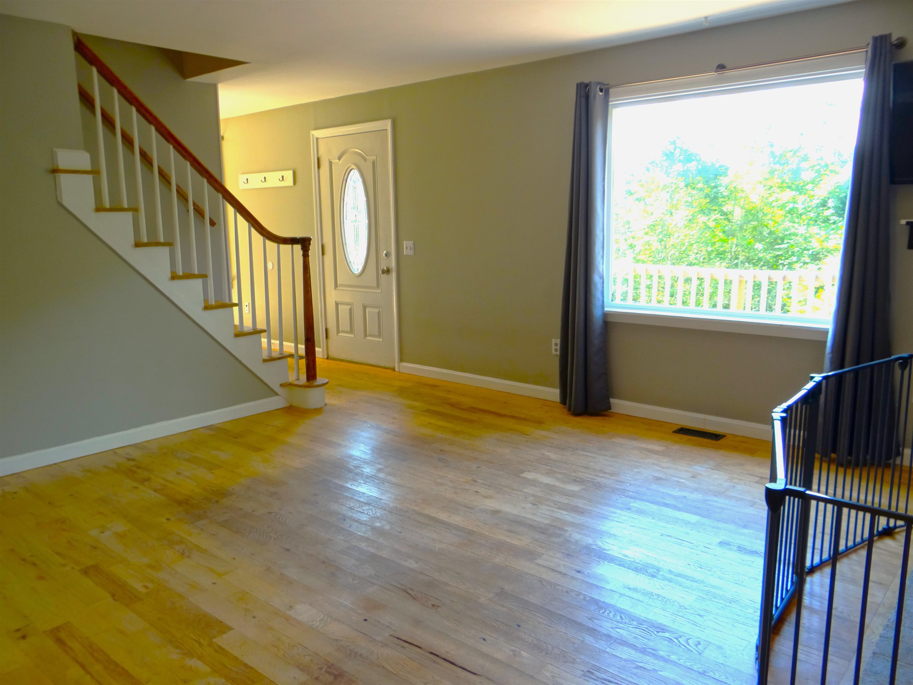 494 Eastman Road photo 22